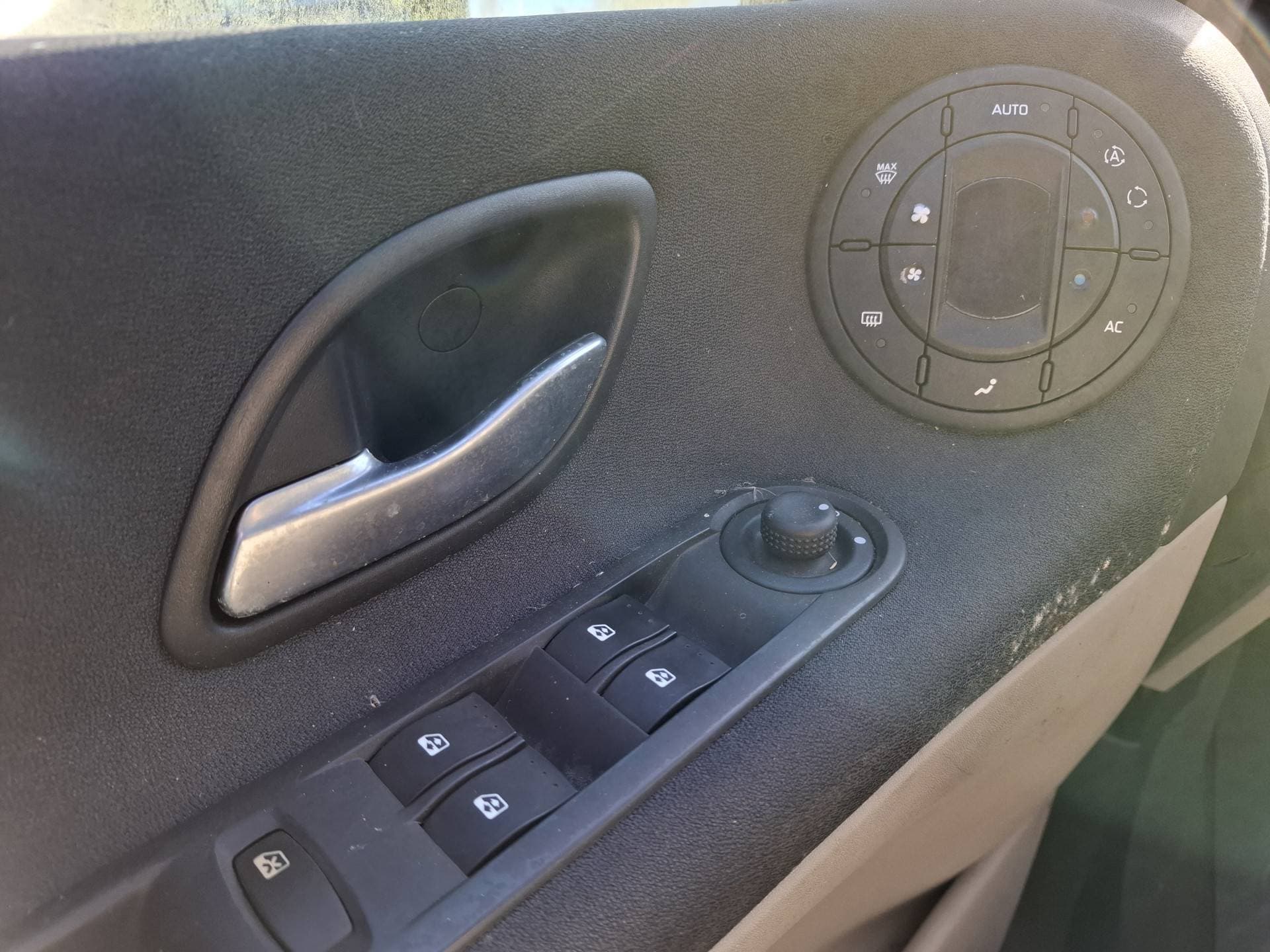 Renault Espace thumbnail 18