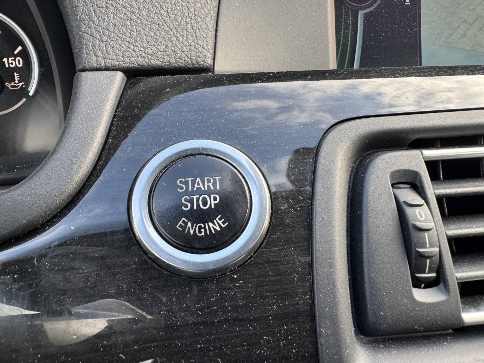 BMW 5 Serie Touring 520d High Executive thumbnail 13