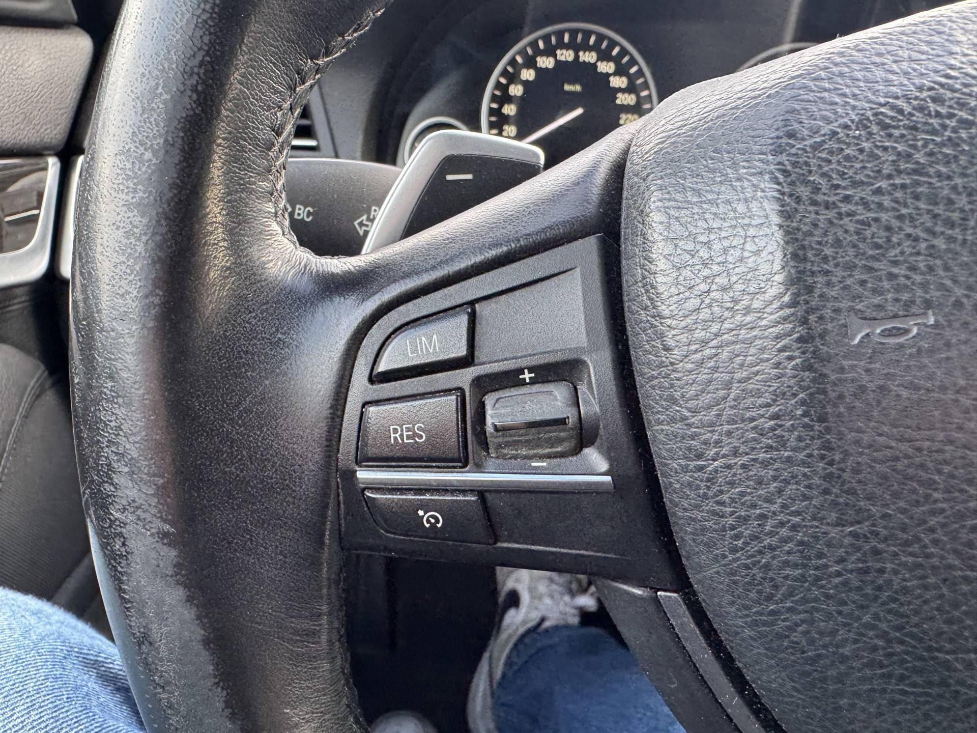 BMW 5 Serie Touring 520d High Executive thumbnail 14