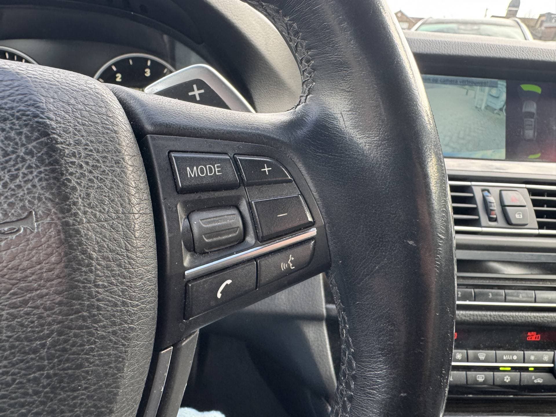 BMW 5 Serie Touring 520d High Executive thumbnail 15