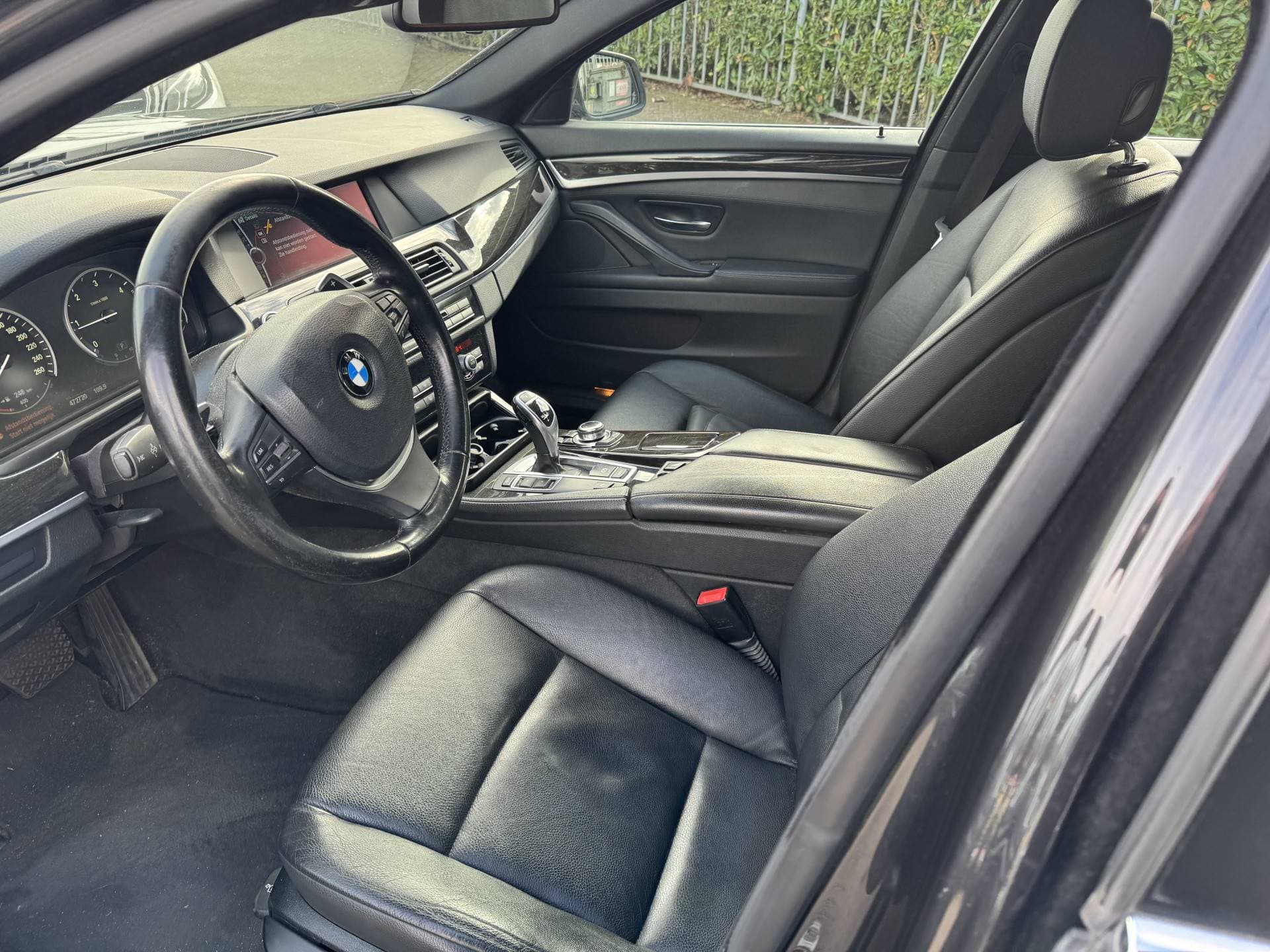 BMW 5 Serie Touring 520d High Executive thumbnail 17