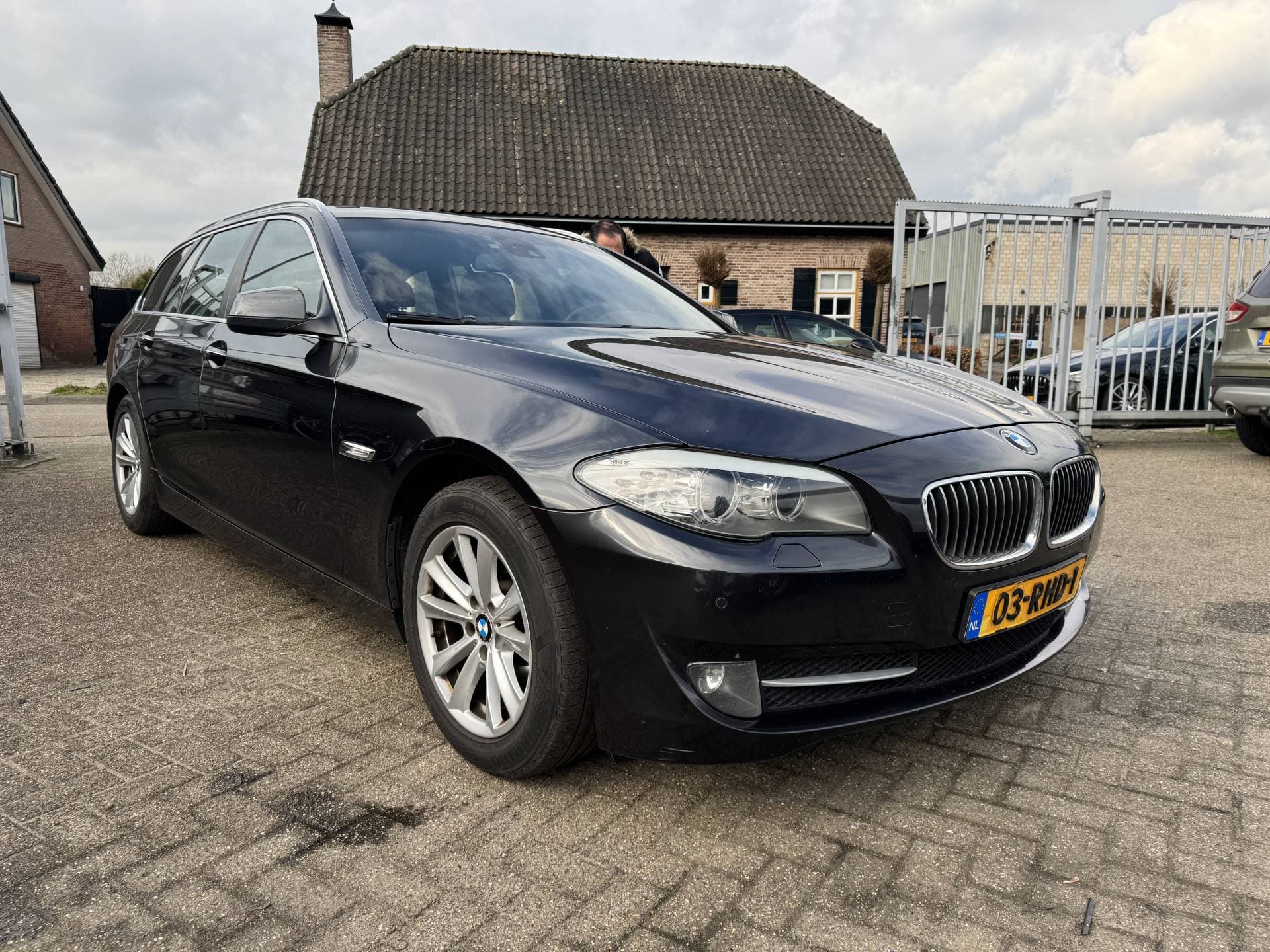BMW 5 Serie Touring 520d High Executive thumbnail 4
