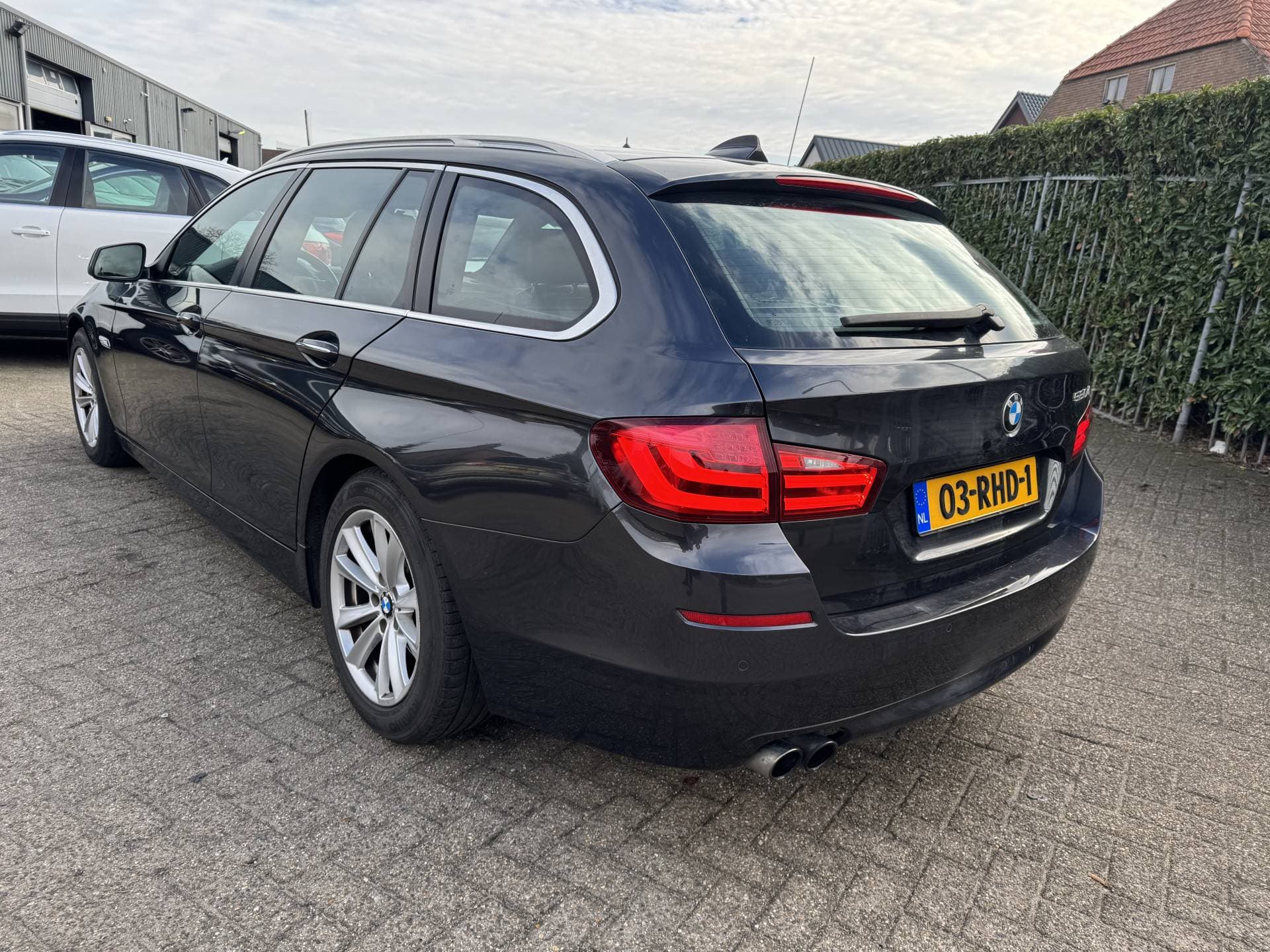 BMW 5 Serie Touring 520d High Executive thumbnail 6