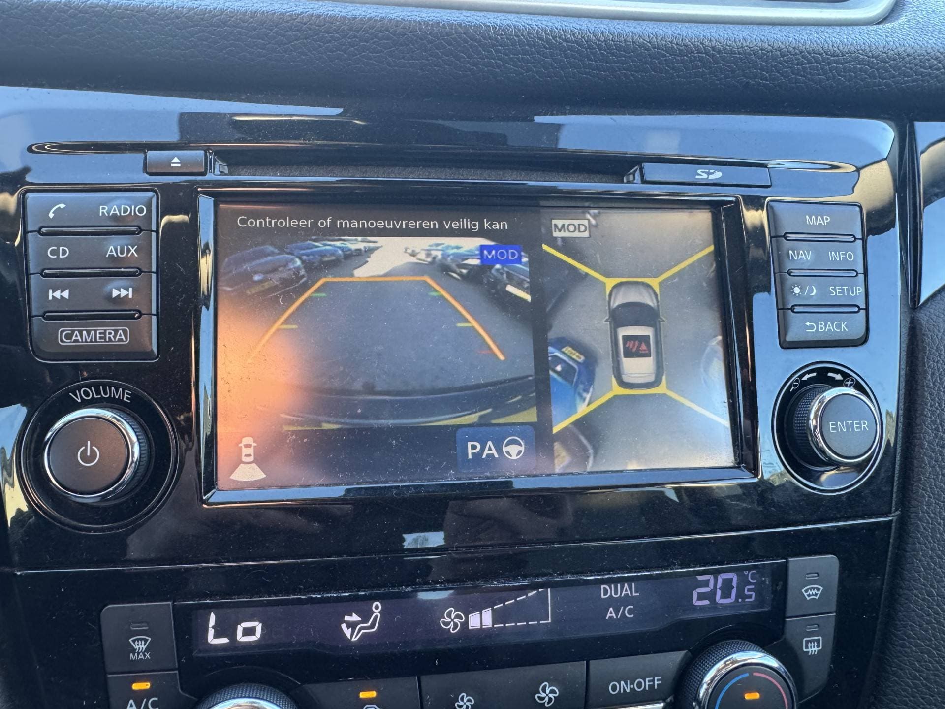 Nissan QASHQAI 1.6 dCi Tekna thumbnail 26