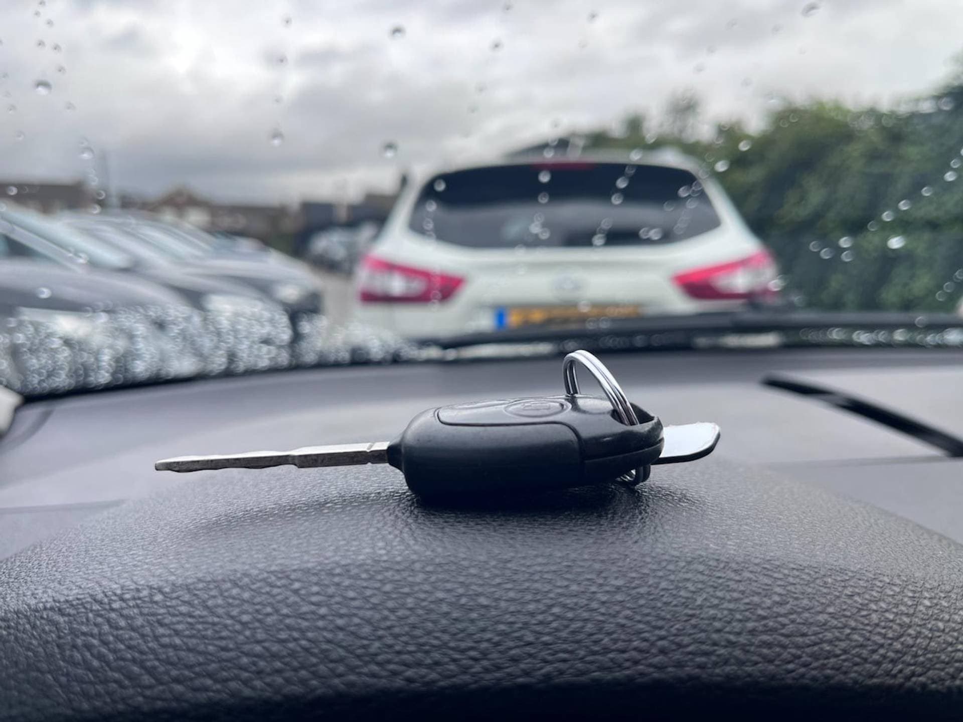 Ford C-MAX thumbnail 22