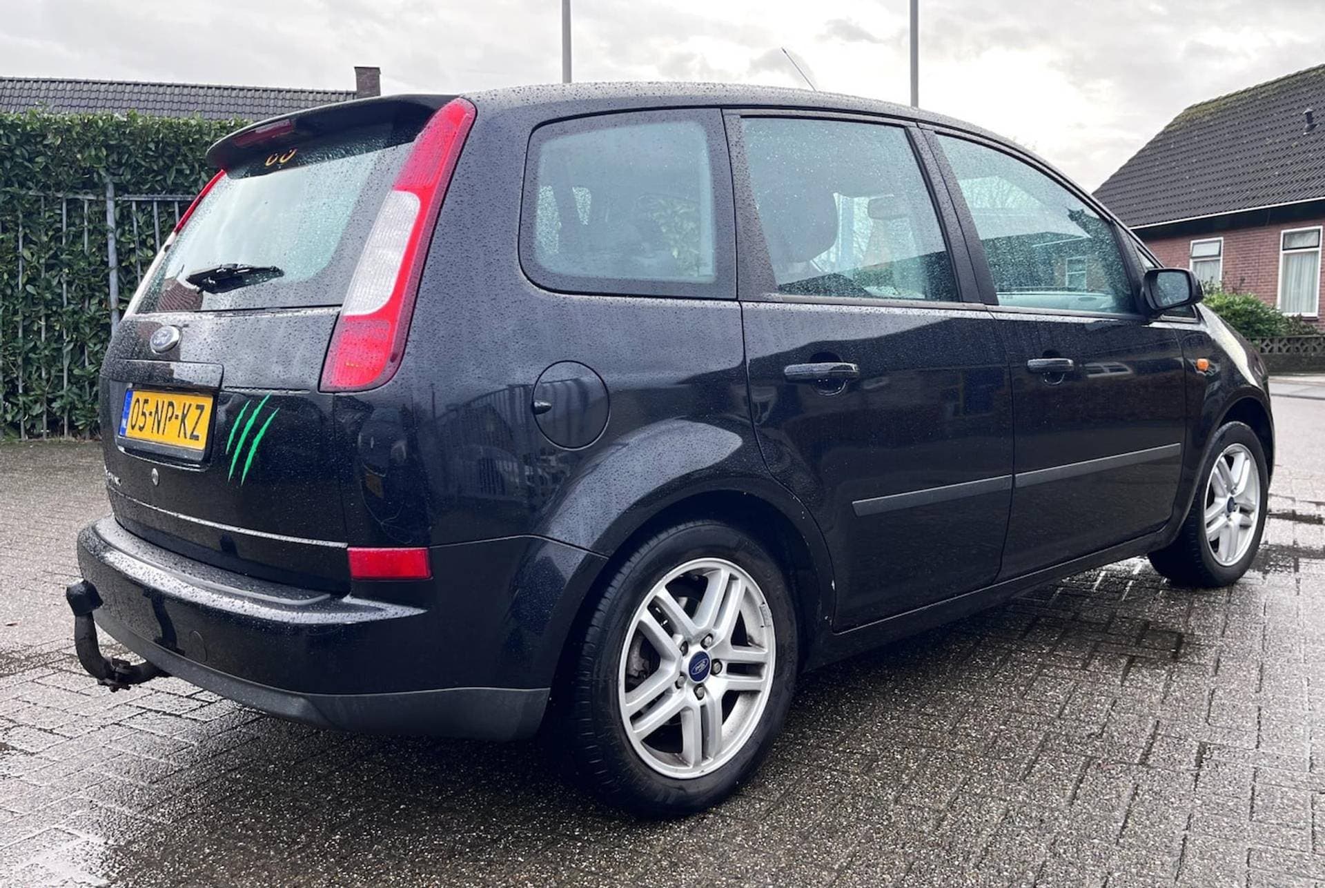 Ford C-MAX thumbnail 7