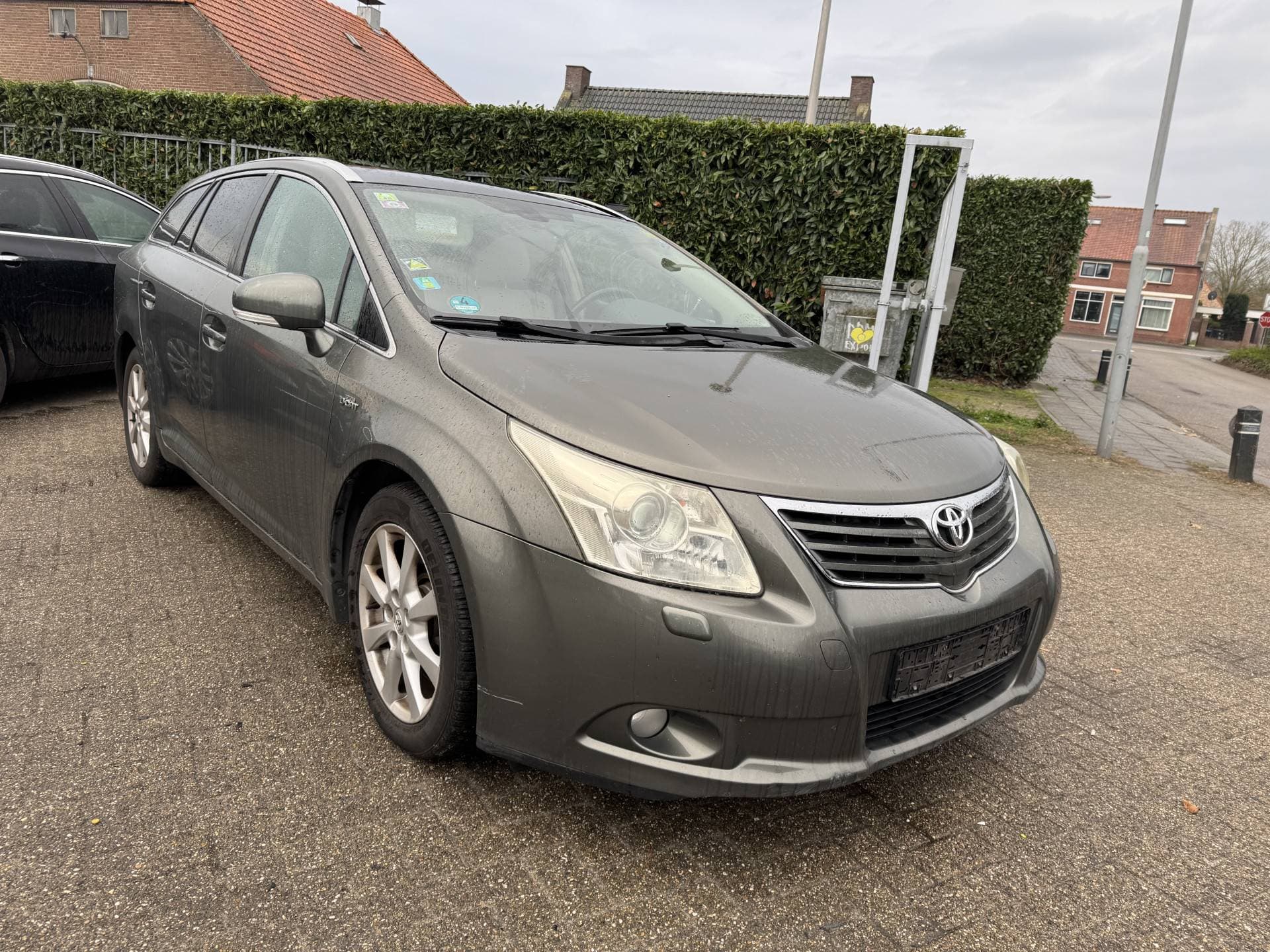 Toyota Avensis Wagon 2.2 D-4D Executive Business Special thumbnail 4