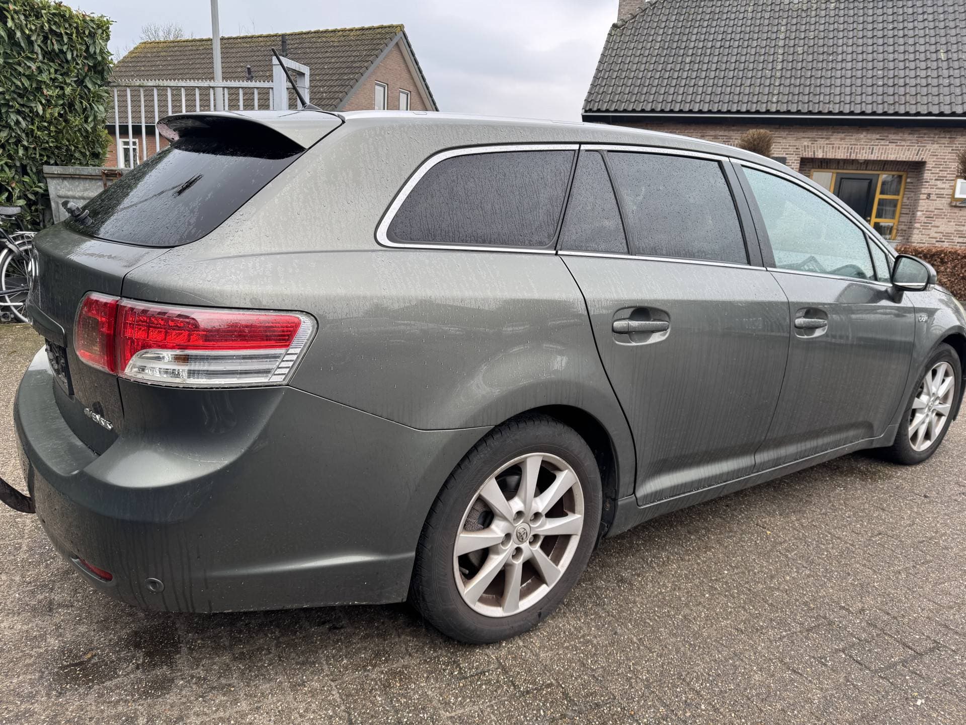 Toyota Avensis Wagon 2.2 D-4D Executive Business Special thumbnail 7