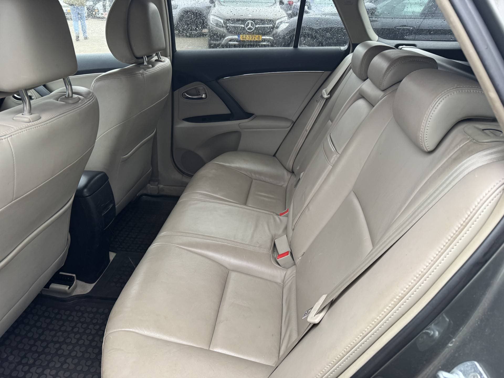 Toyota Avensis Wagon 2.2 D-4D Executive Business Special thumbnail 8