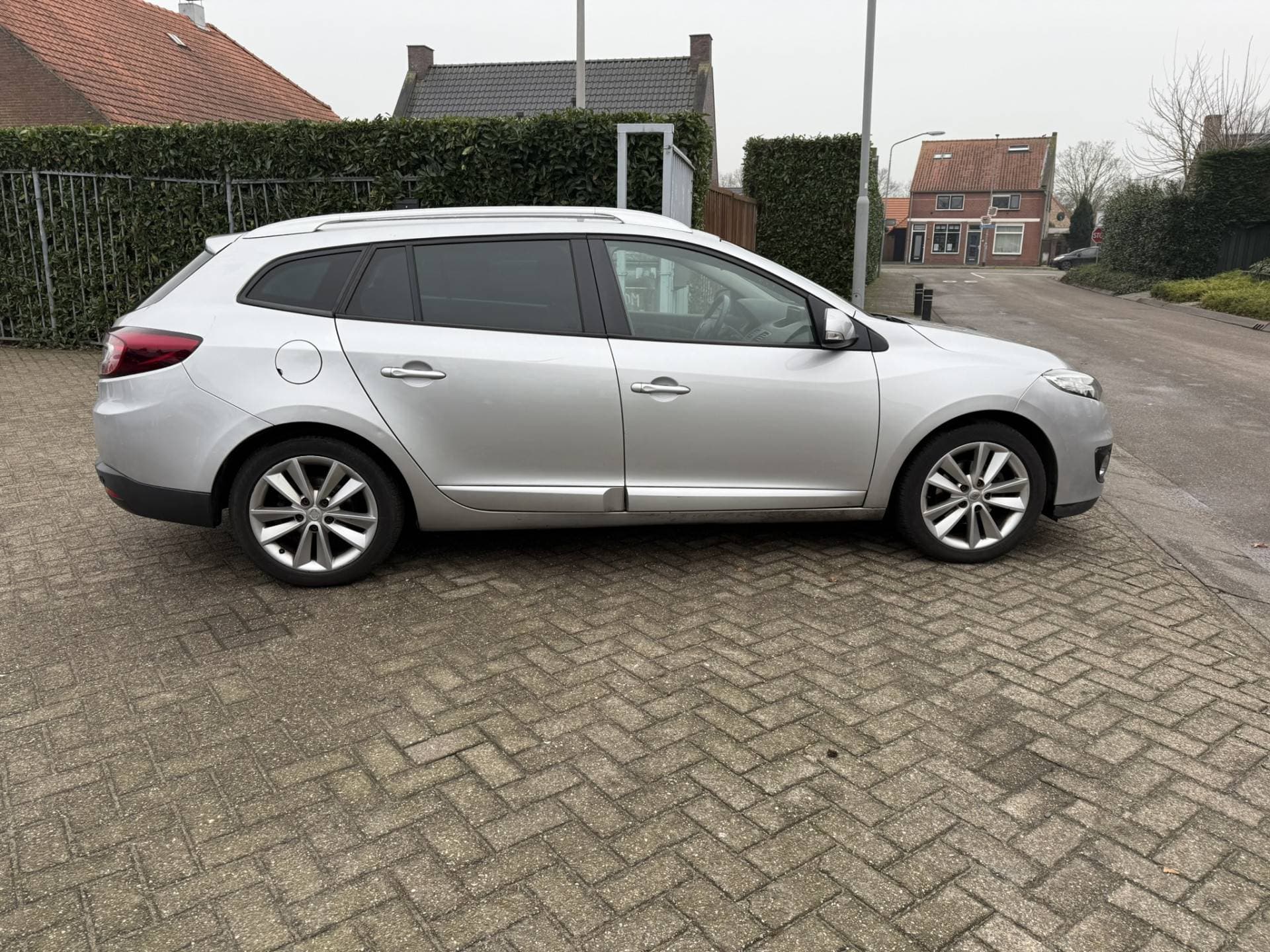 Renault Mégane Estate thumbnail 7