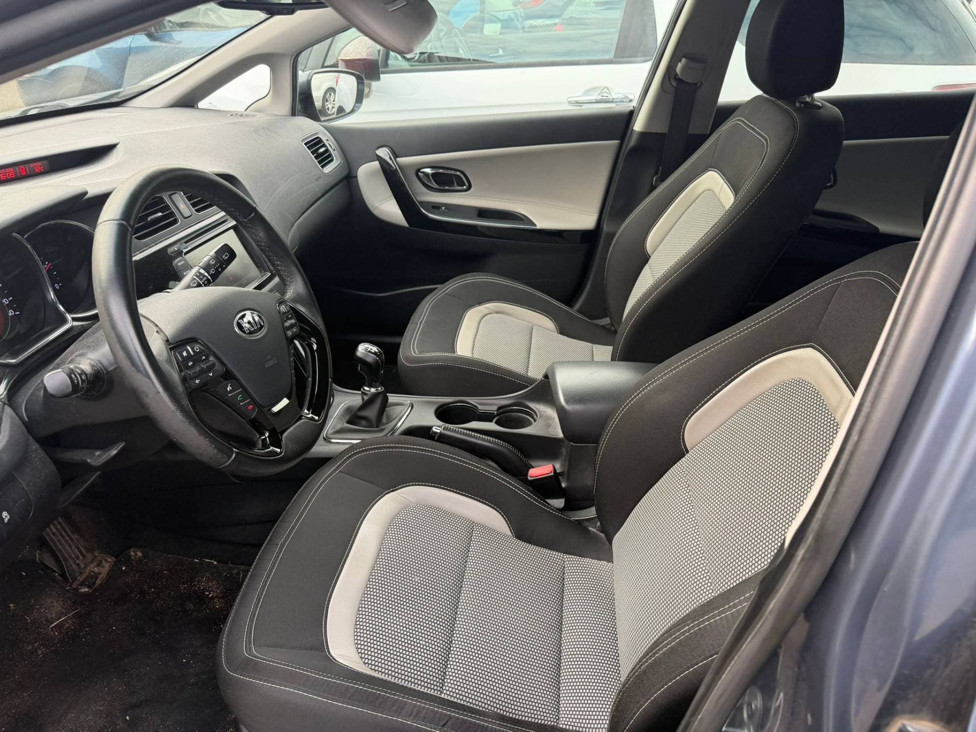 Kia Cee'd 1.6 GDI BusinessLine thumbnail 14