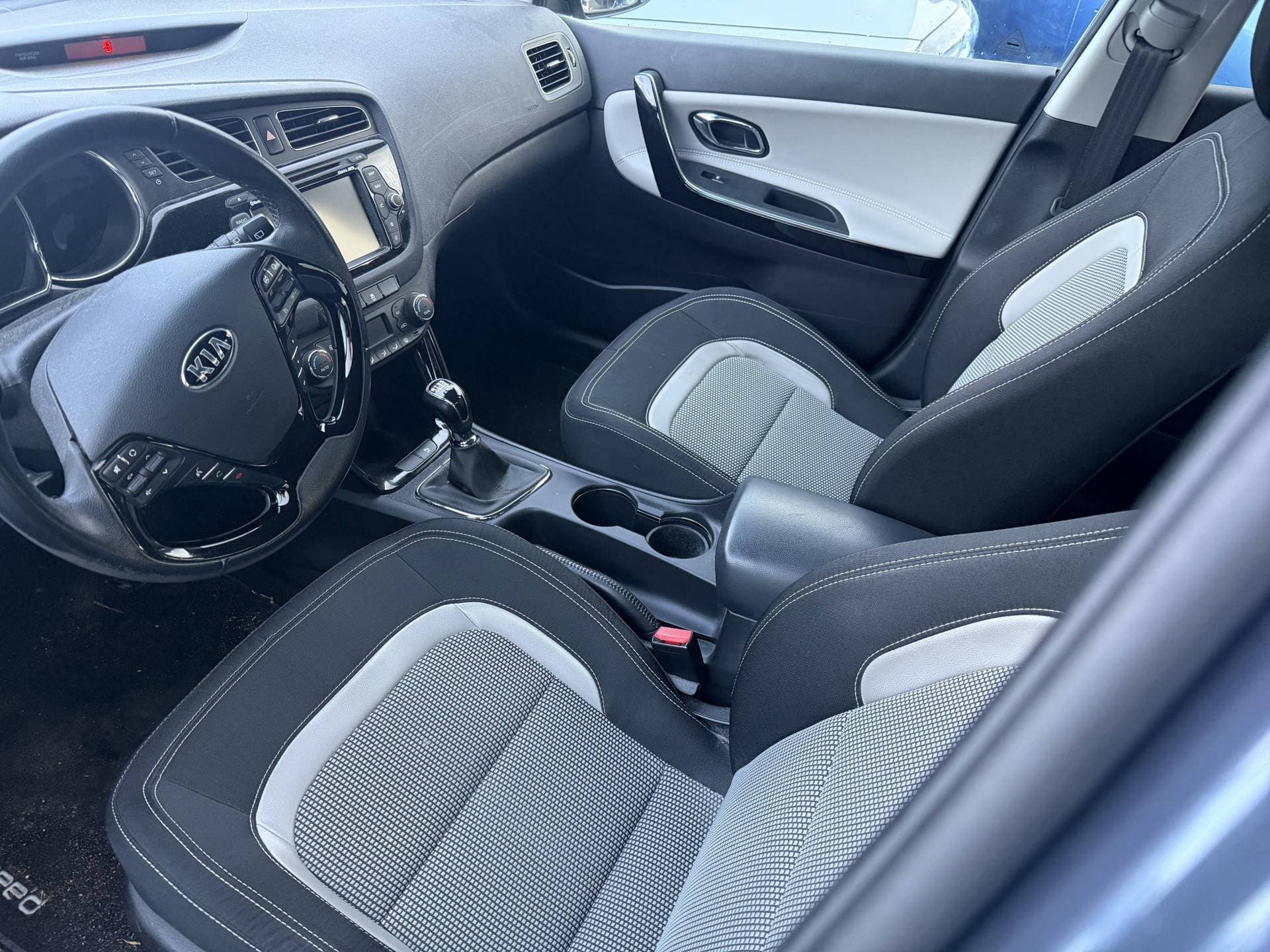 Kia Cee'd 1.6 GDI BusinessLine thumbnail 5