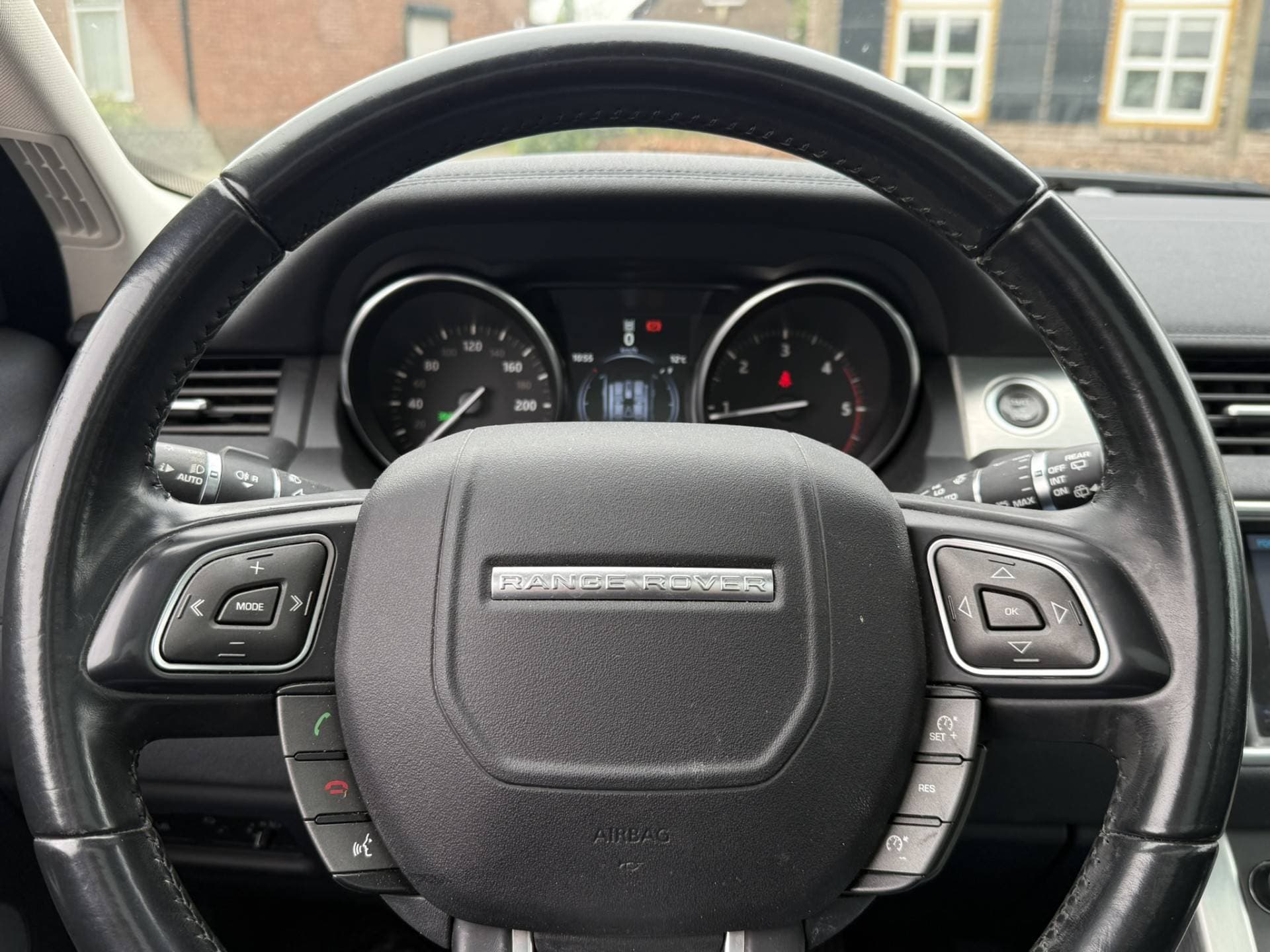 Land Rover Range Rover Evoque thumbnail 16