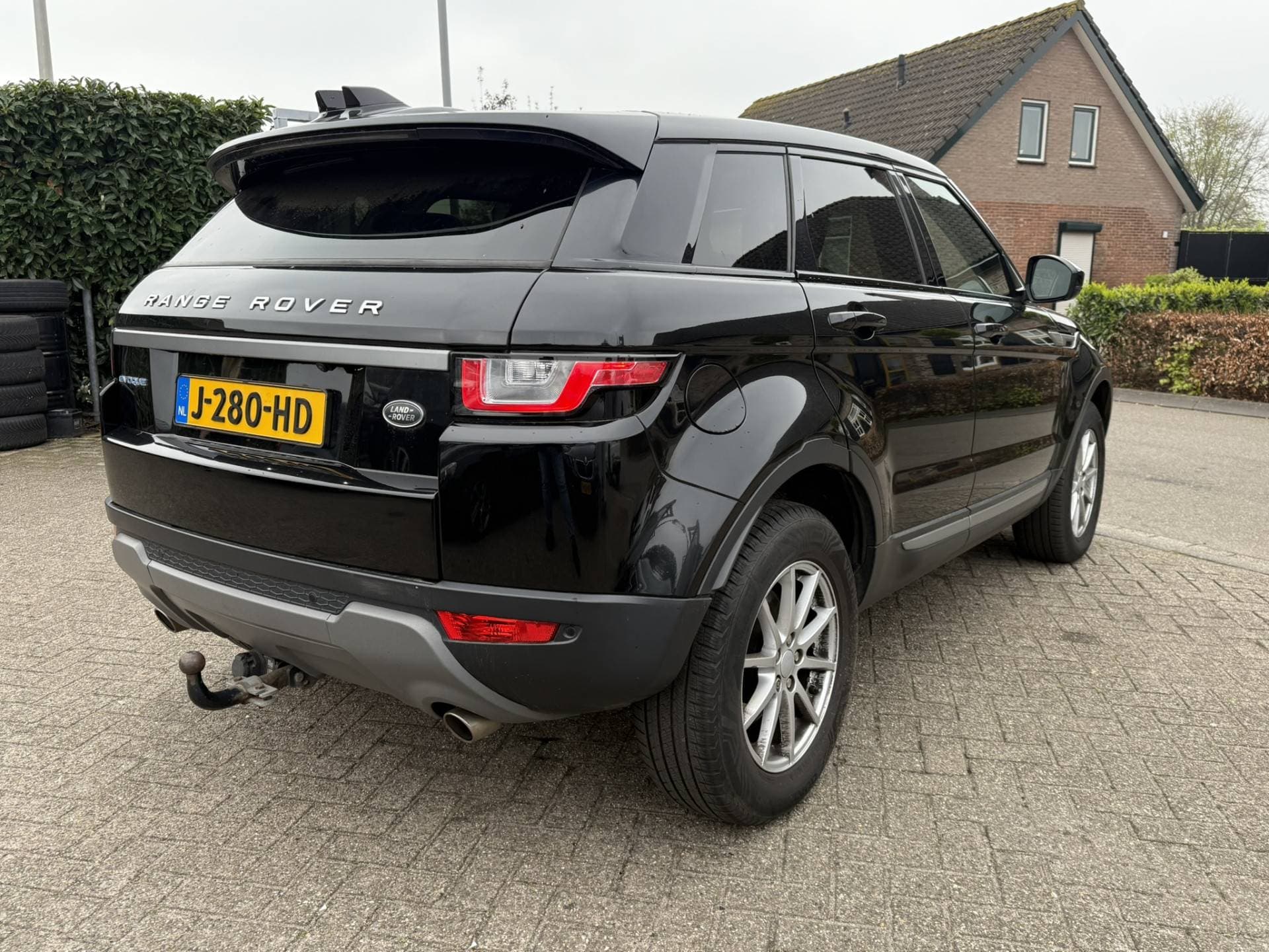 Land Rover Range Rover Evoque thumbnail 7