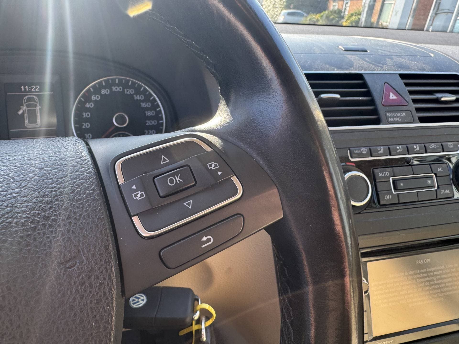 Volkswagen Touran TSI Comfortline BlueMotion thumbnail 16