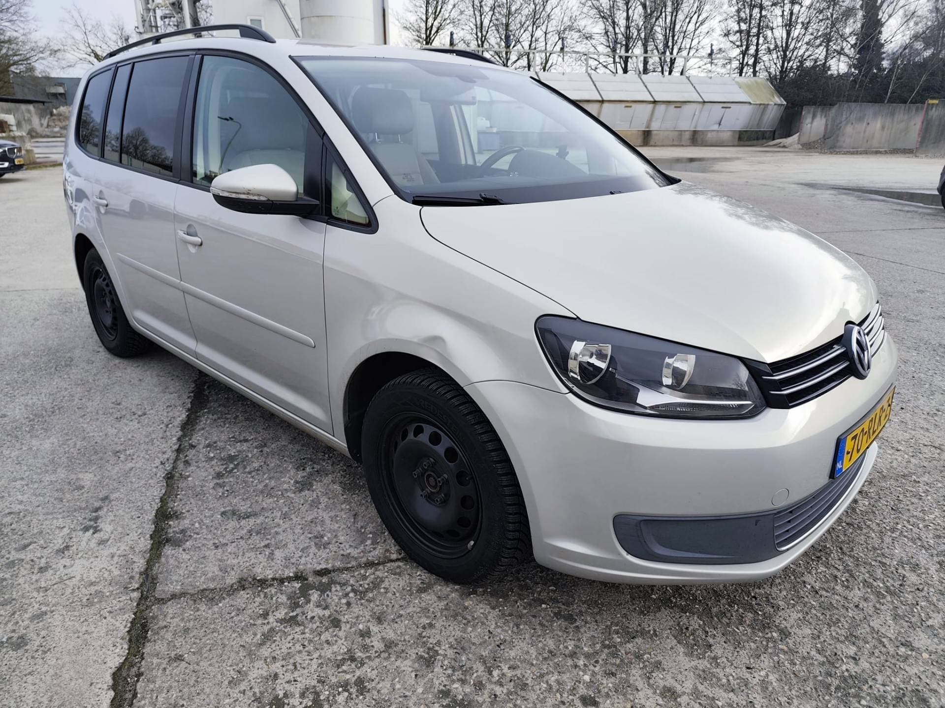 Volkswagen Touran TSI Comfortline BlueMotion thumbnail 3