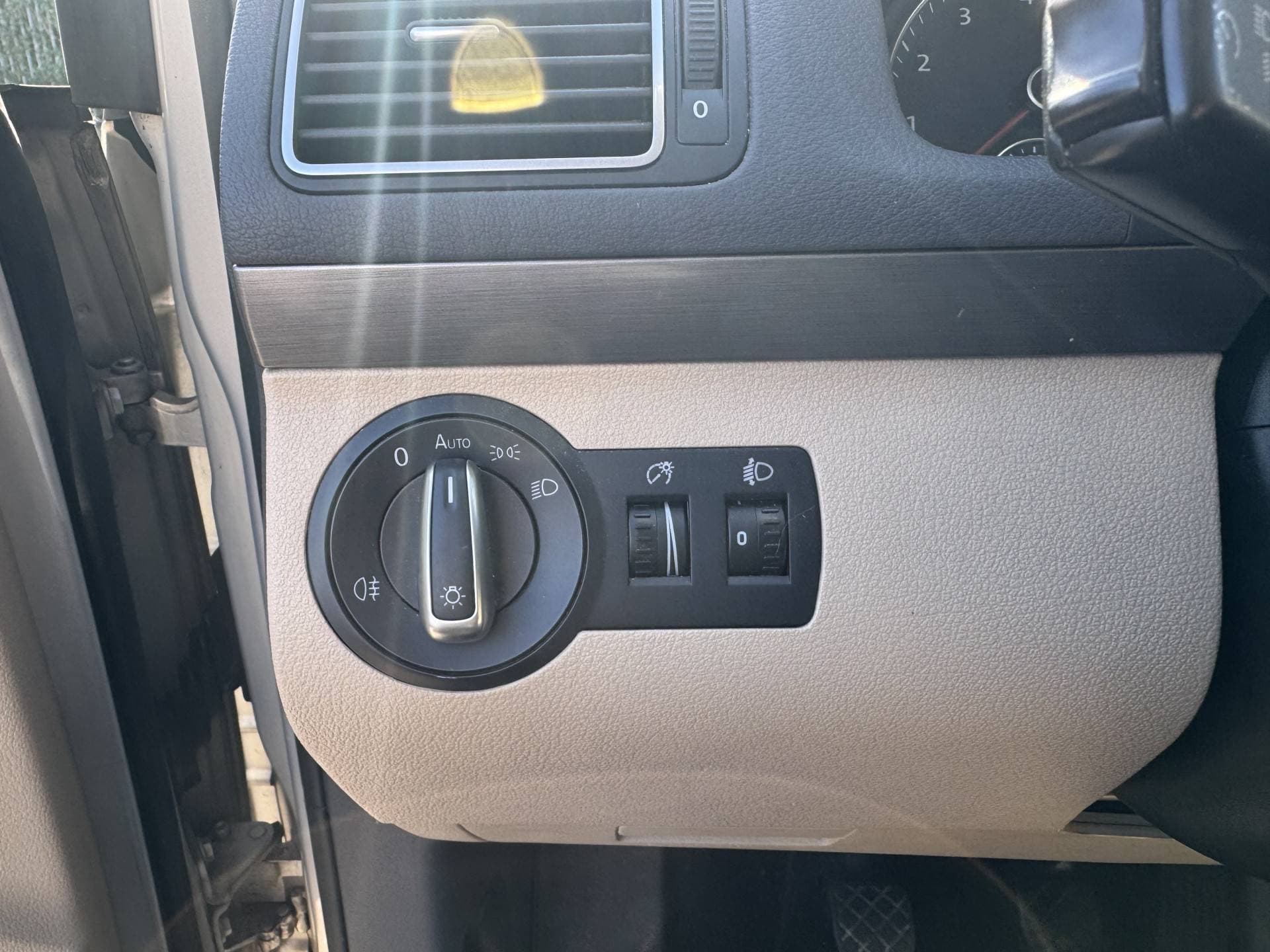 Volkswagen Touran TSI Comfortline BlueMotion thumbnail 21