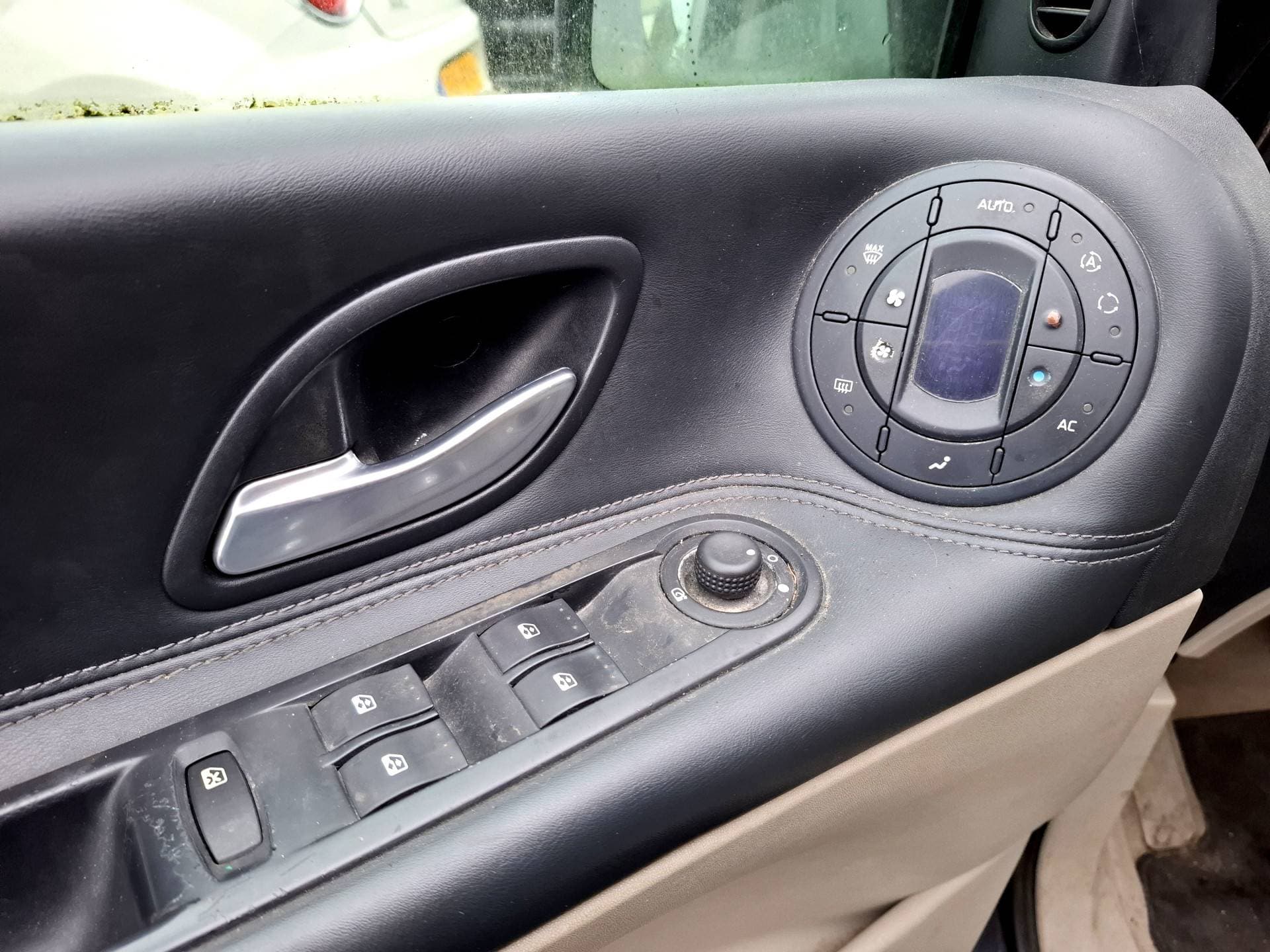 Renault Grand Espace thumbnail 9