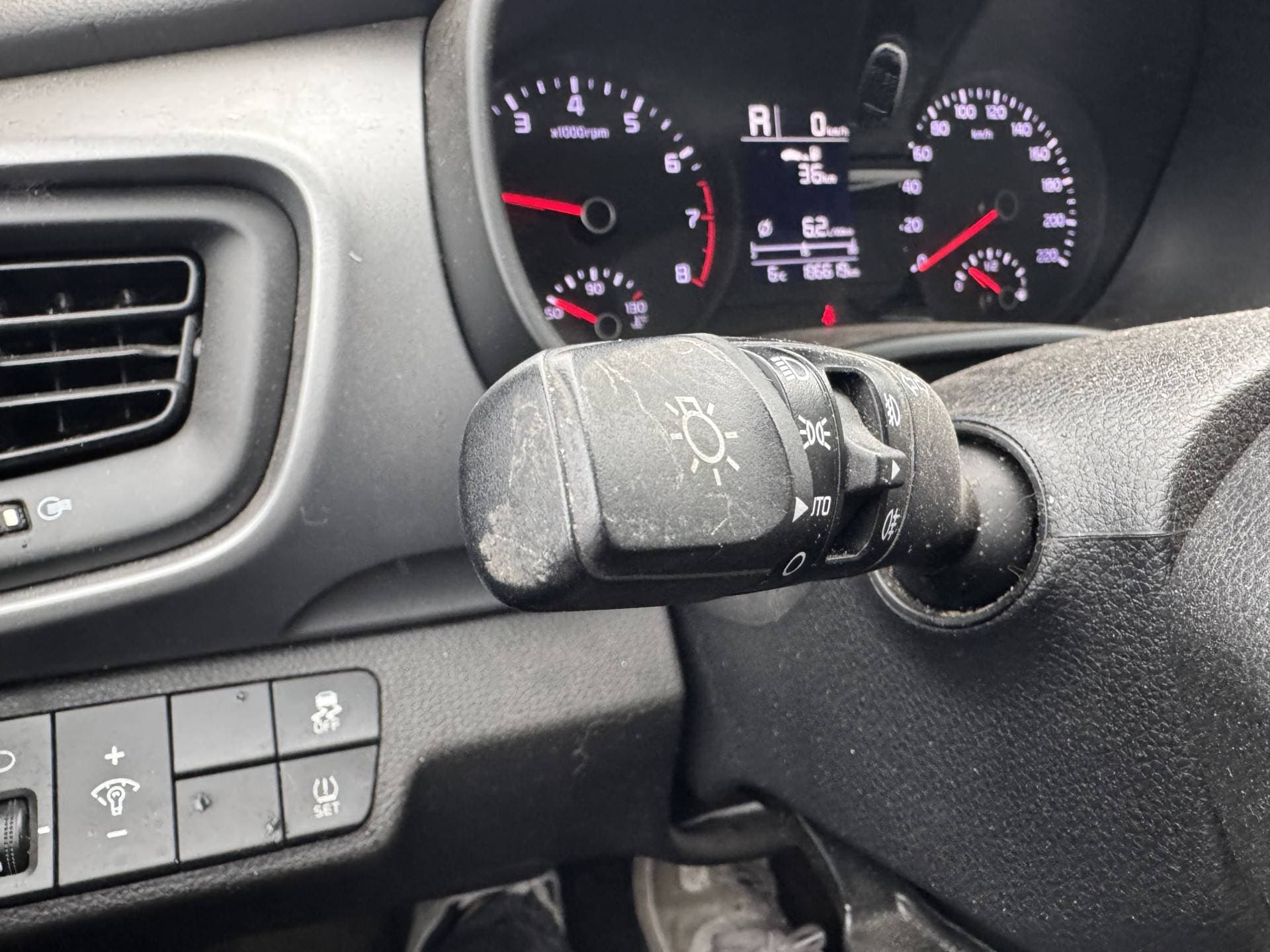 Kia Stonic thumbnail 14