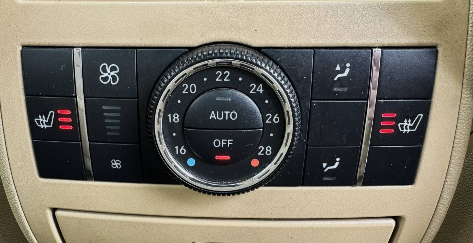 Mercedes-Benz GL thumbnail 17