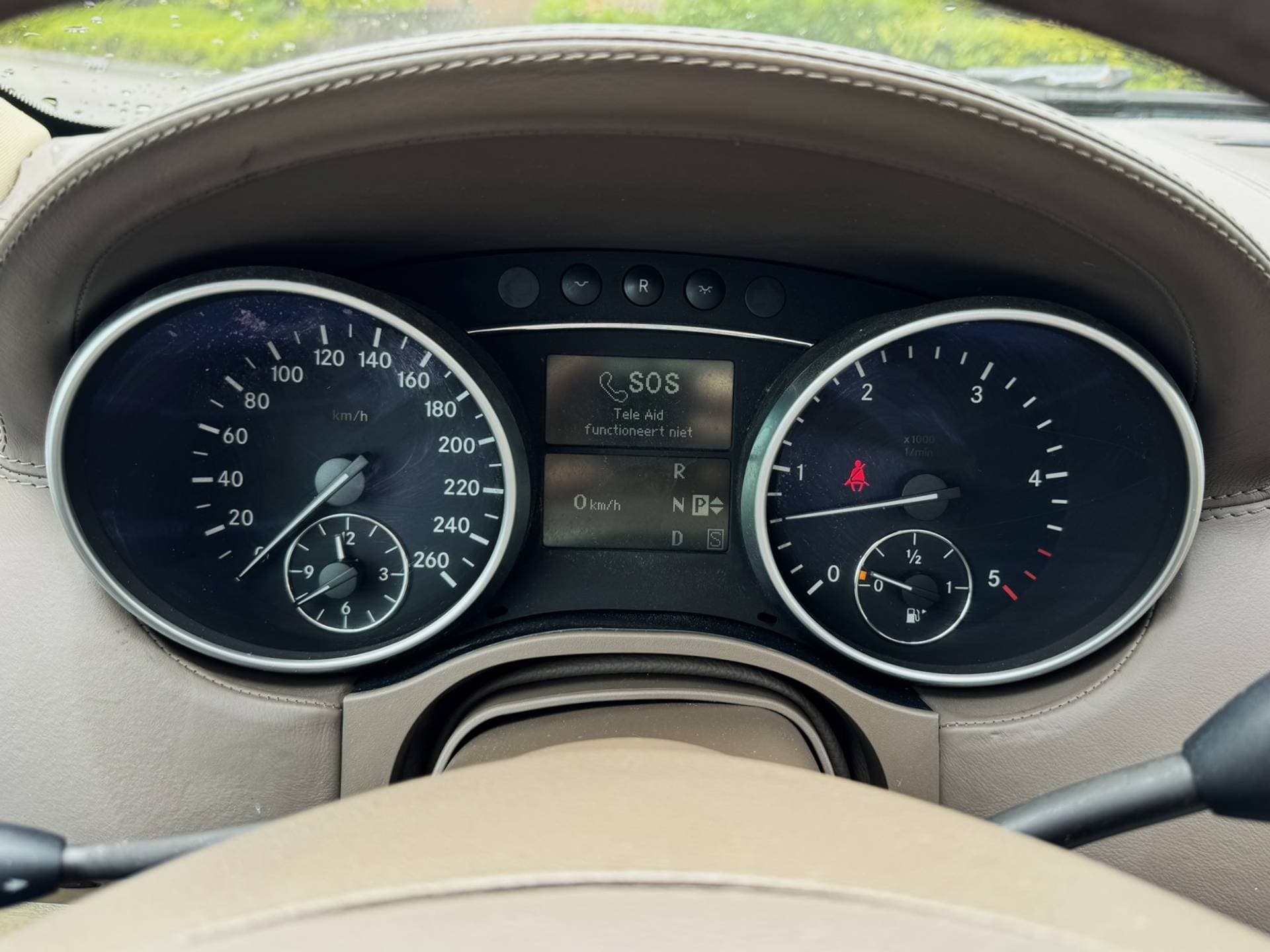 Mercedes-Benz GL thumbnail 31