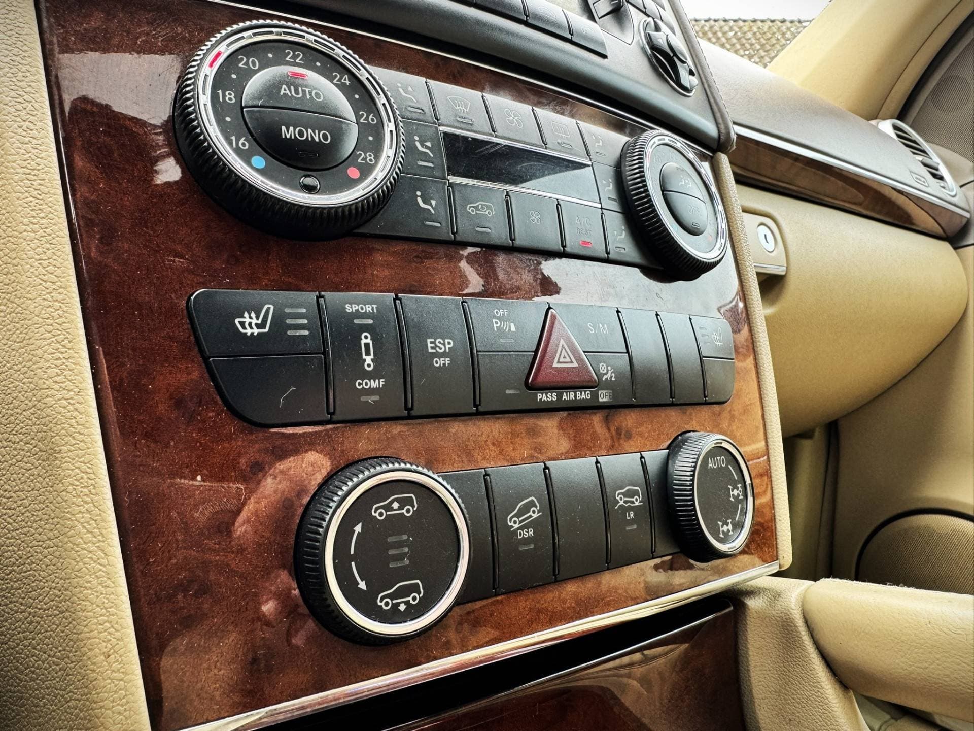 Mercedes-Benz GL thumbnail 36