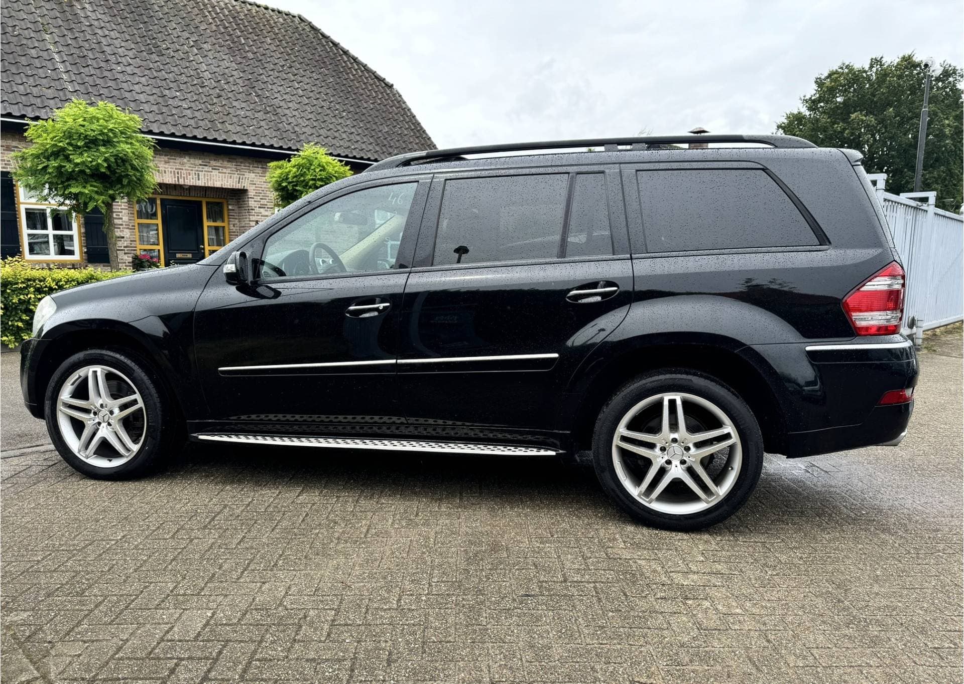 Mercedes-Benz GL thumbnail 7