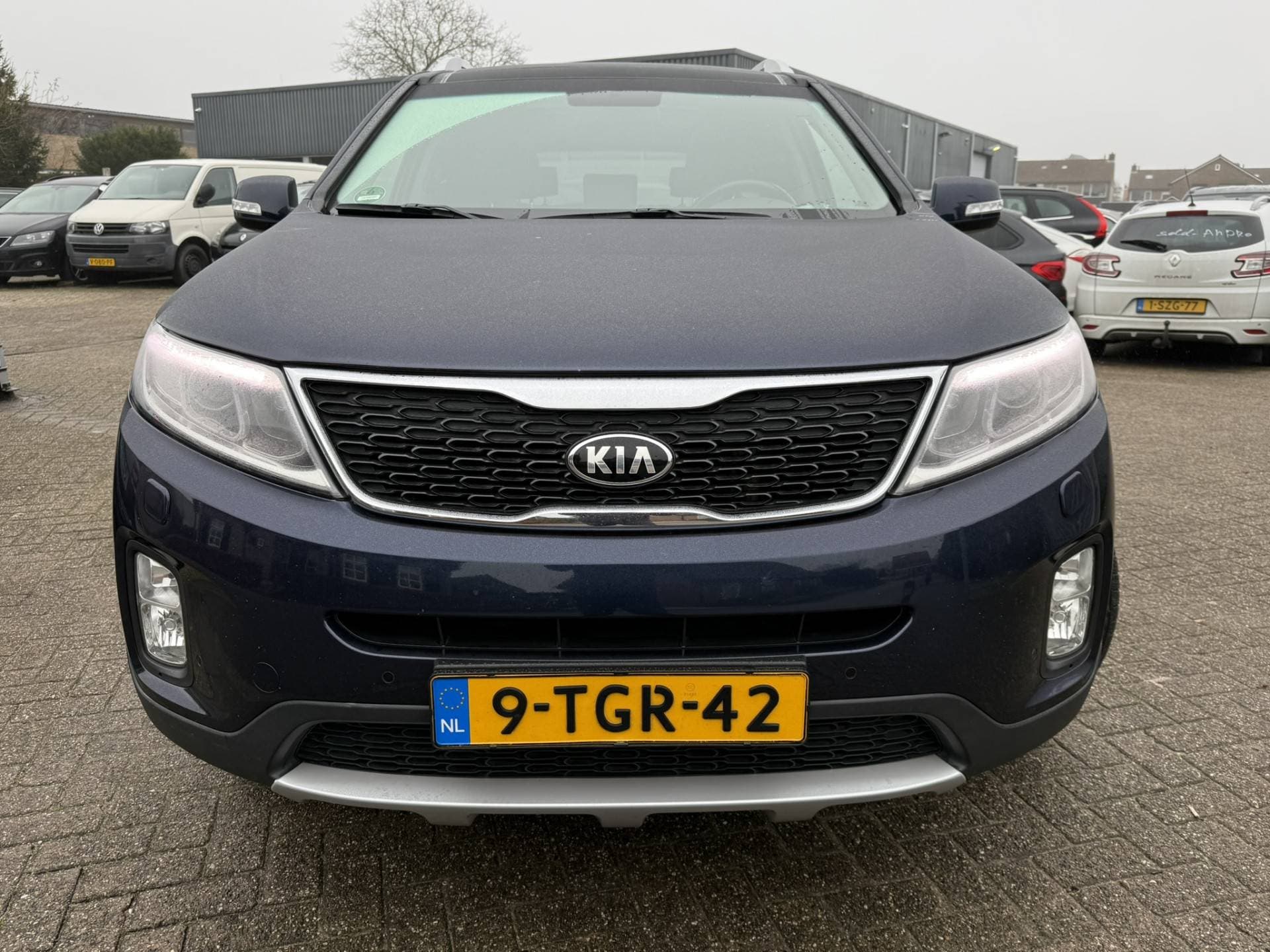 Kia Sorento thumbnail 2