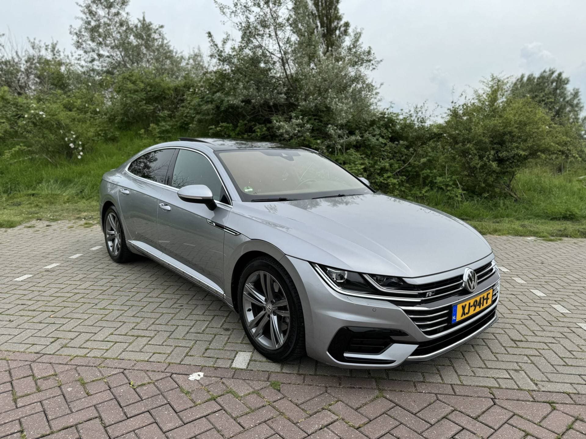 Volkswagen Arteon thumbnail 3
