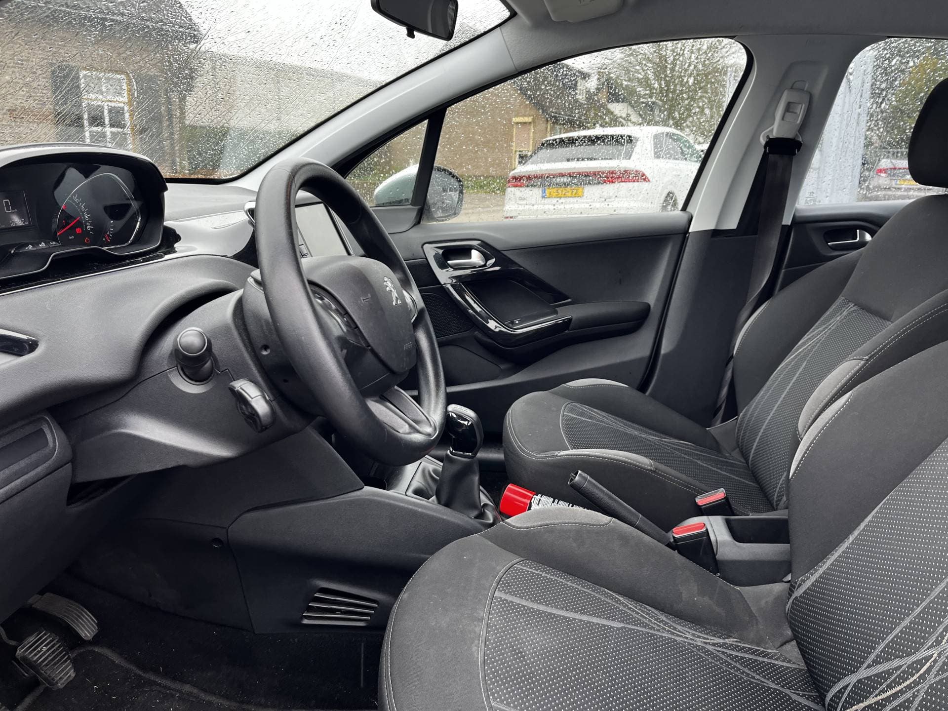 Peugeot 208 thumbnail 9