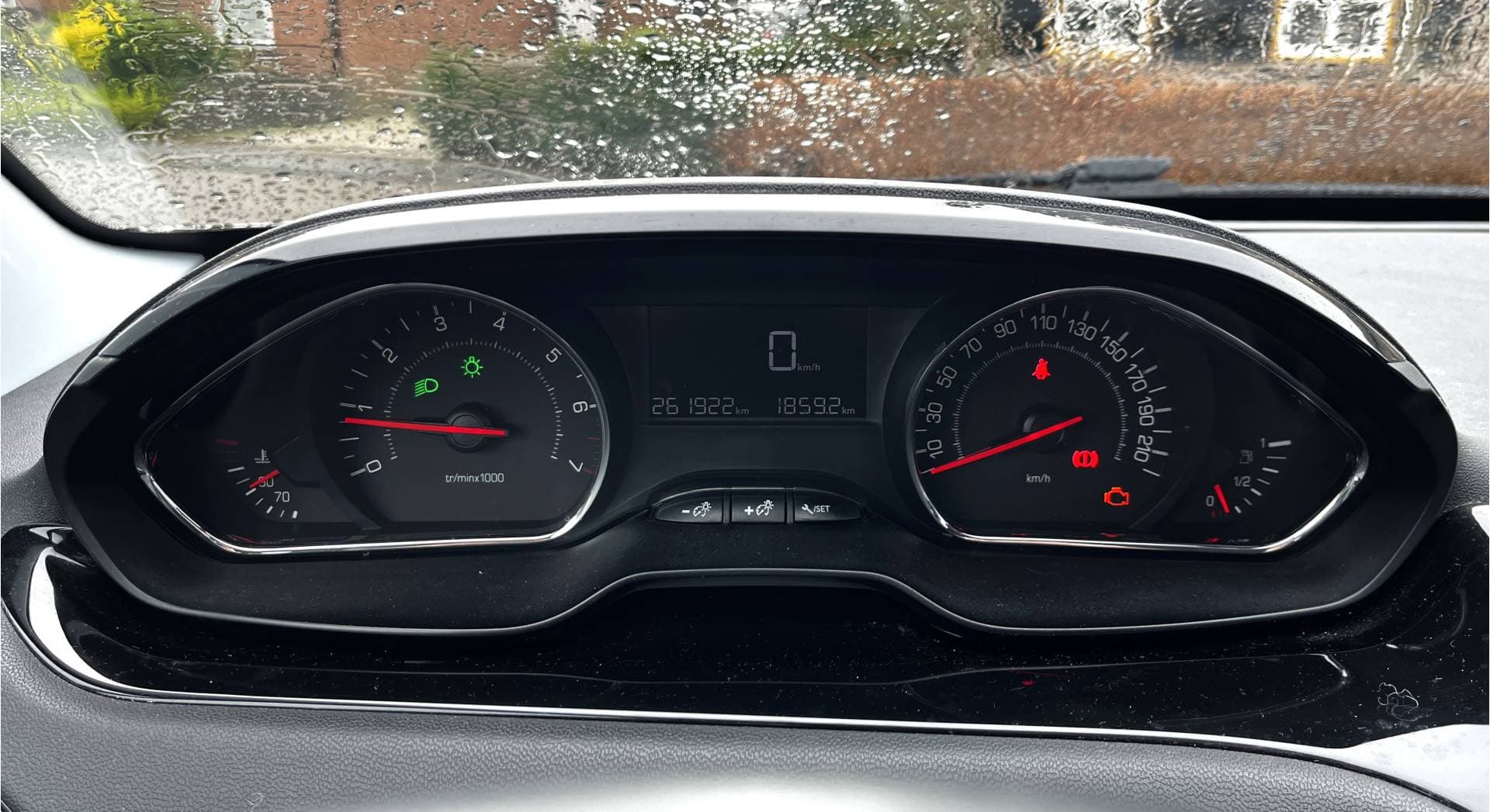 Peugeot 208 thumbnail 10