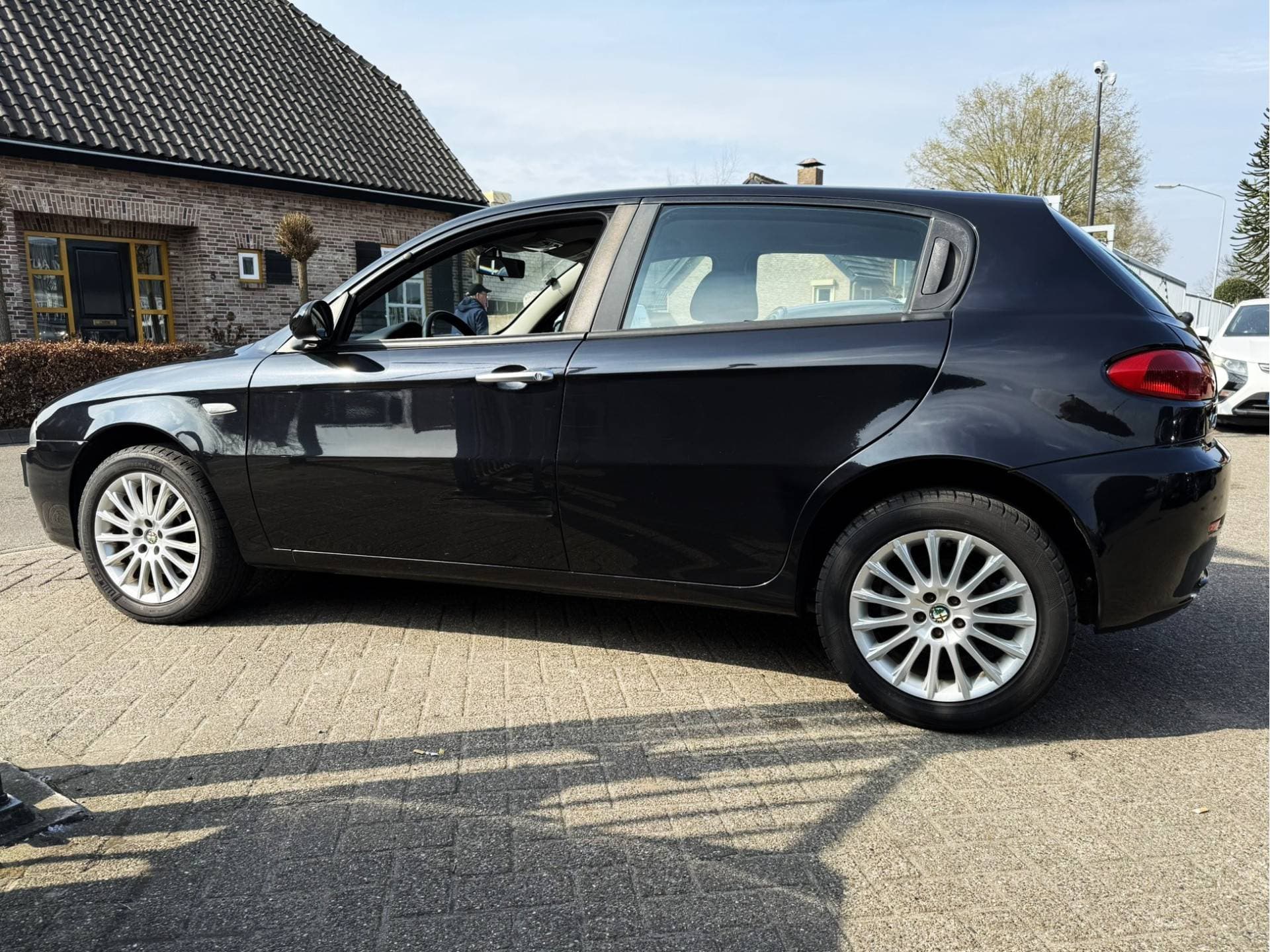 Alfa Romeo 147 thumbnail 3