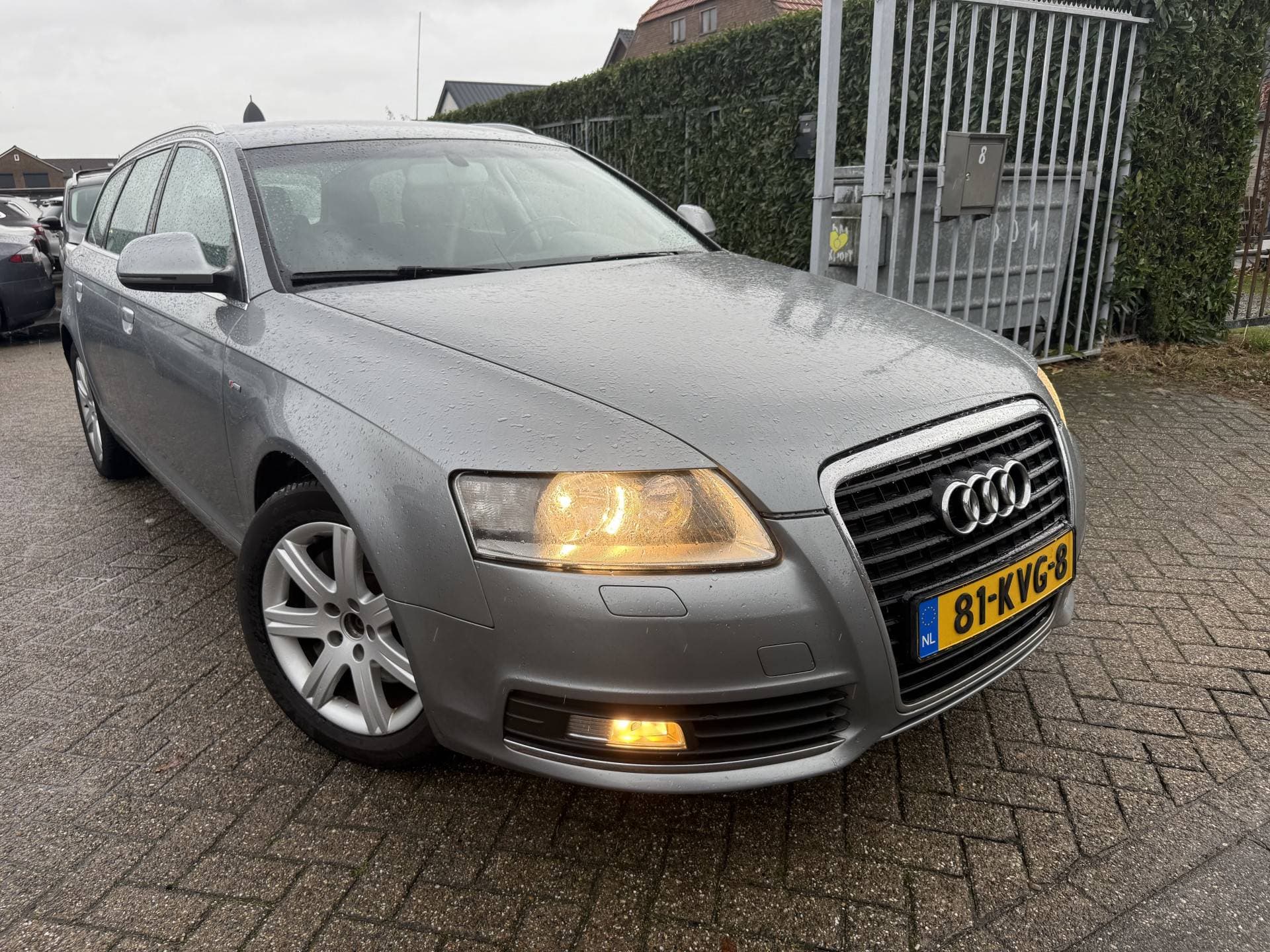 Audi A6 thumbnail 2