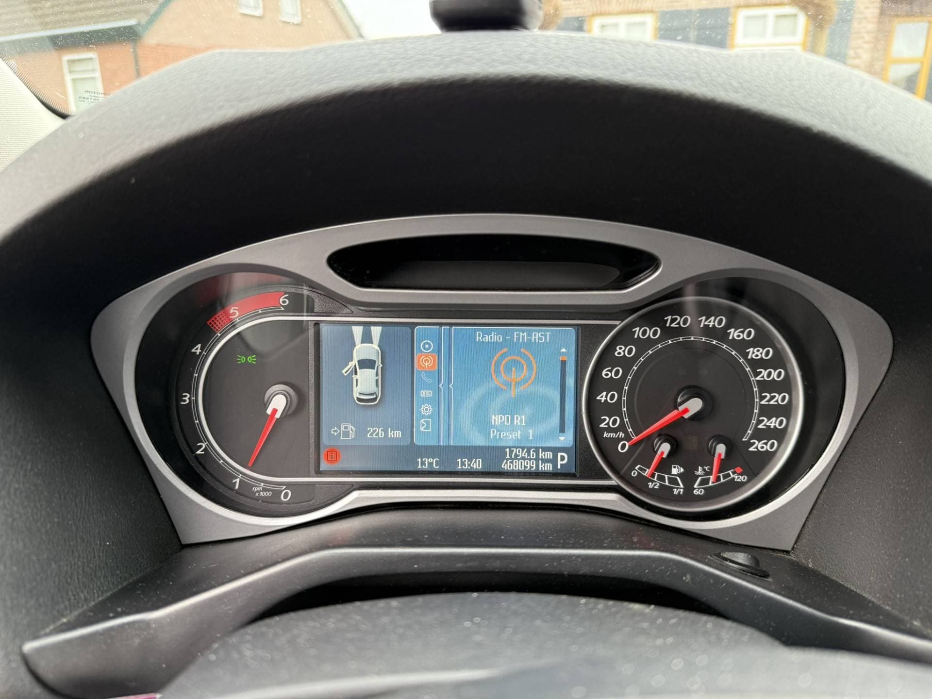 Ford Mondeo thumbnail 15