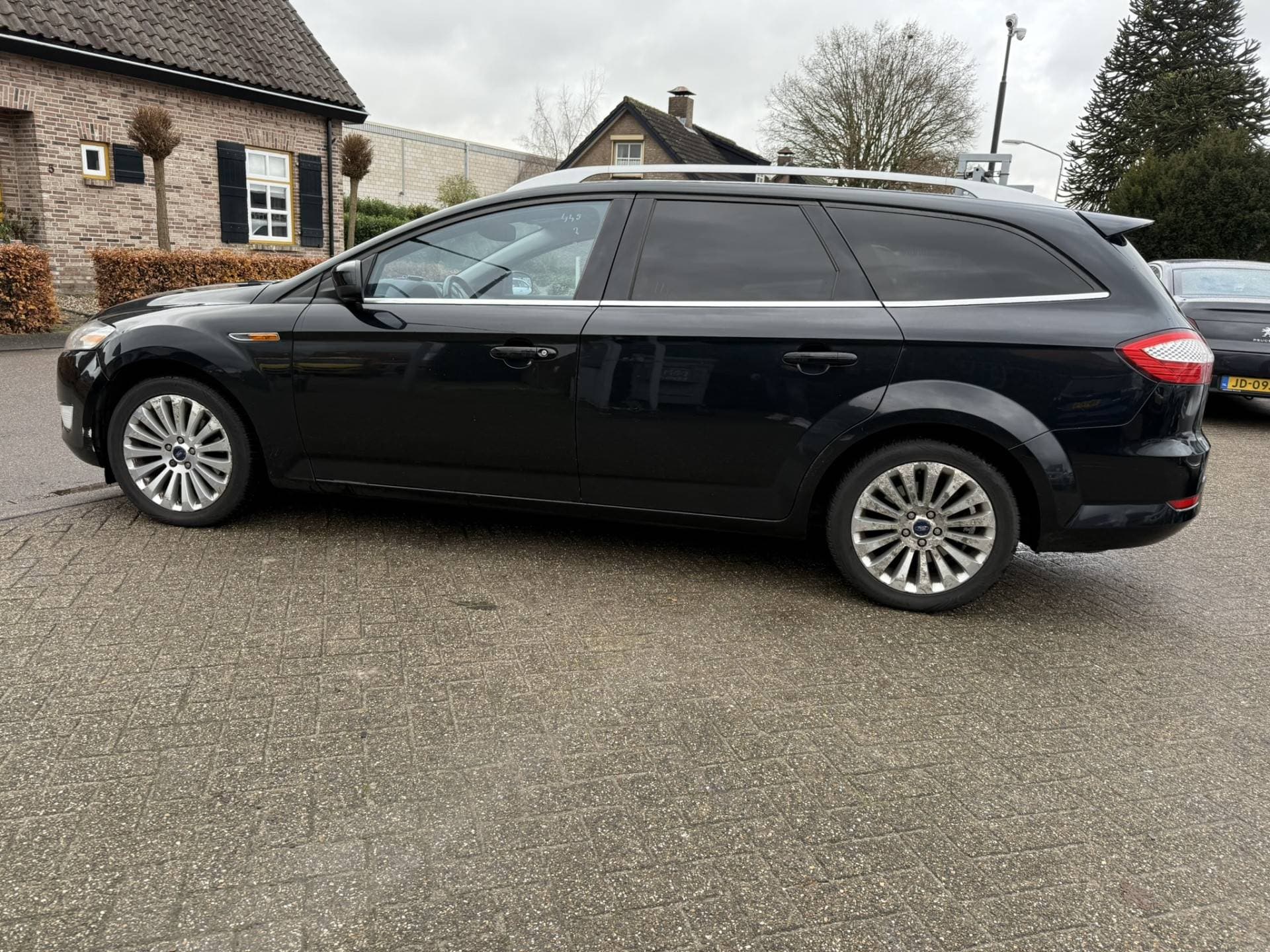 Ford Mondeo thumbnail 5