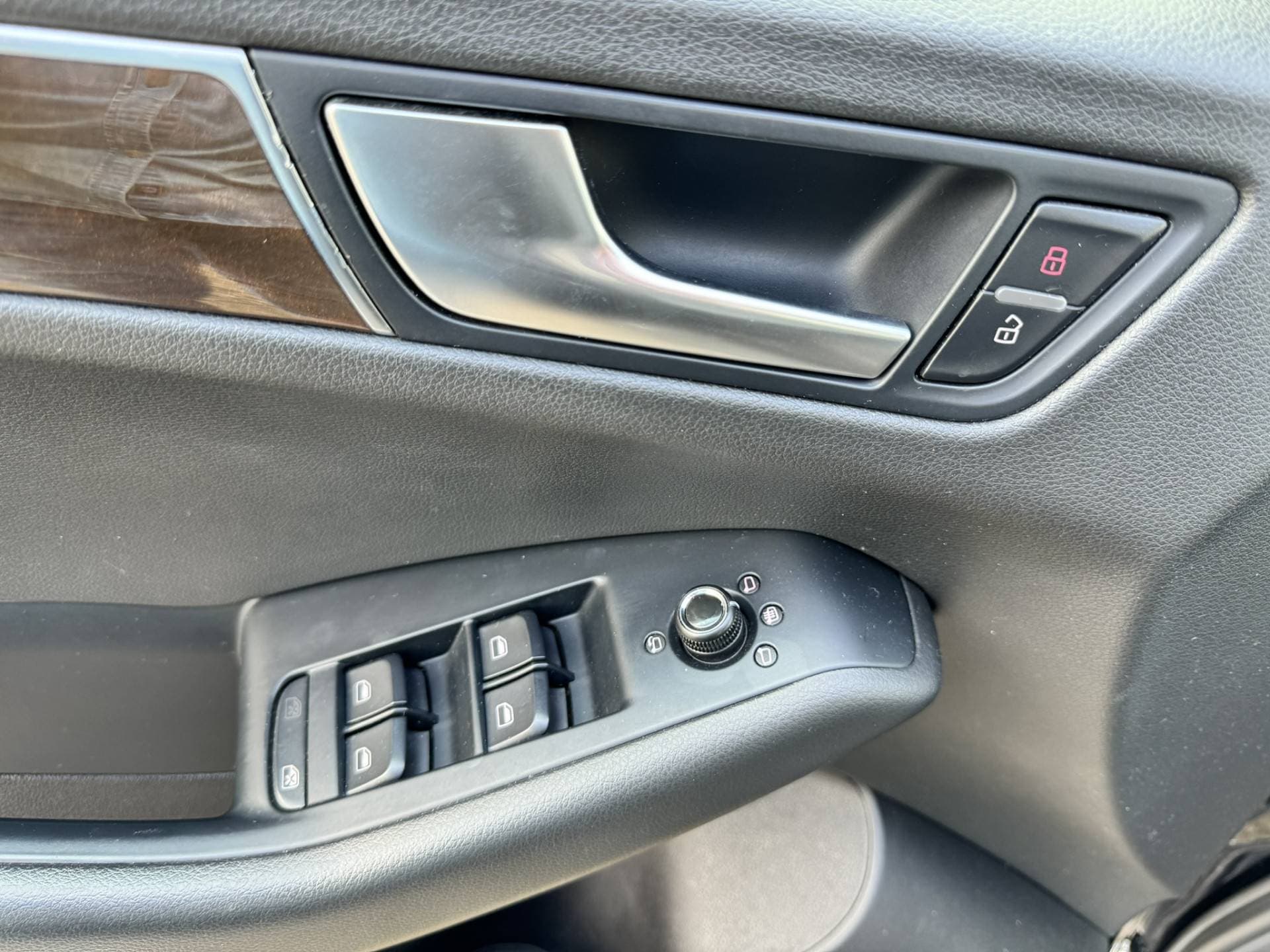 Audi Q5 thumbnail 12