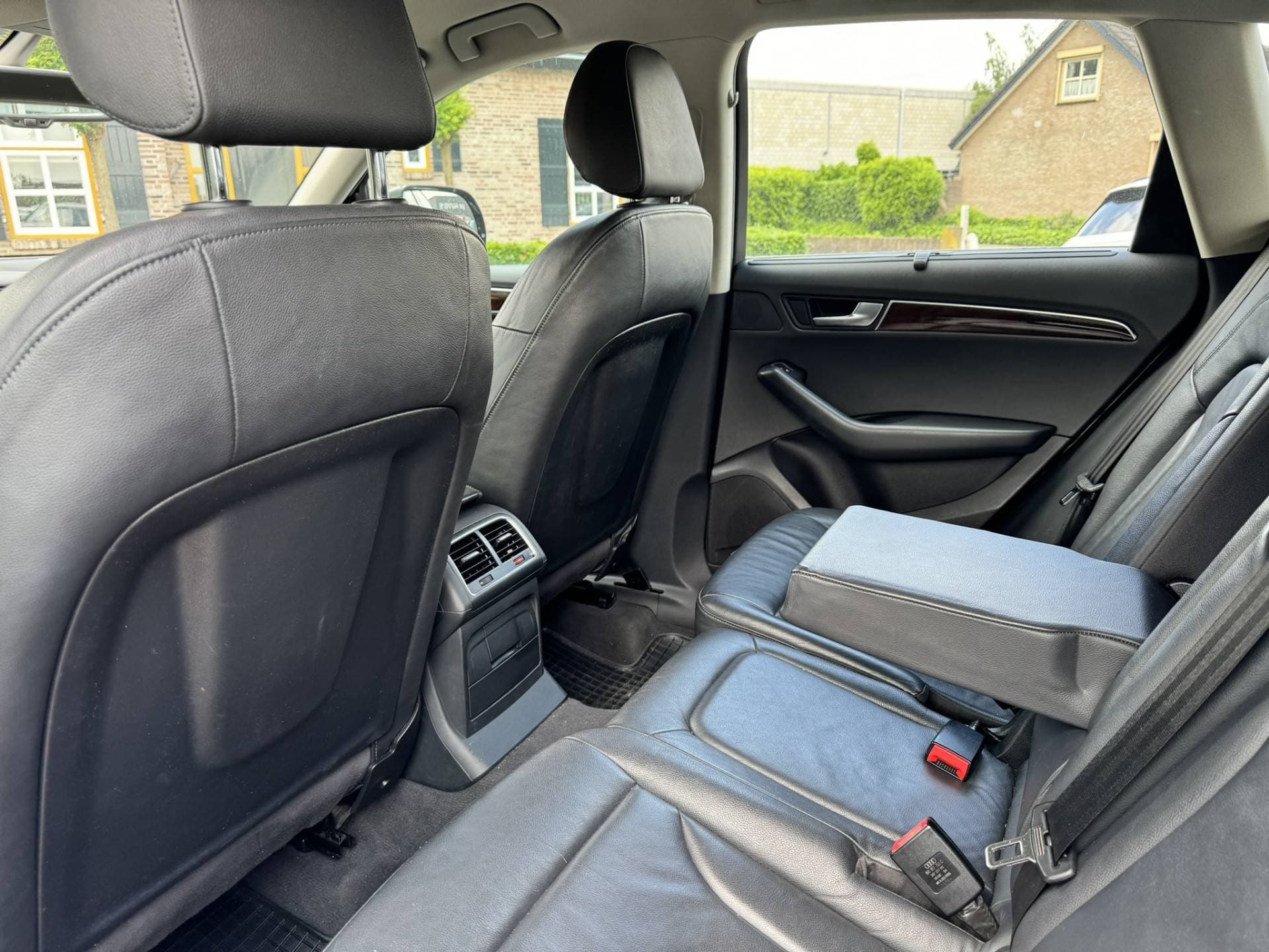 Audi Q5 thumbnail 10