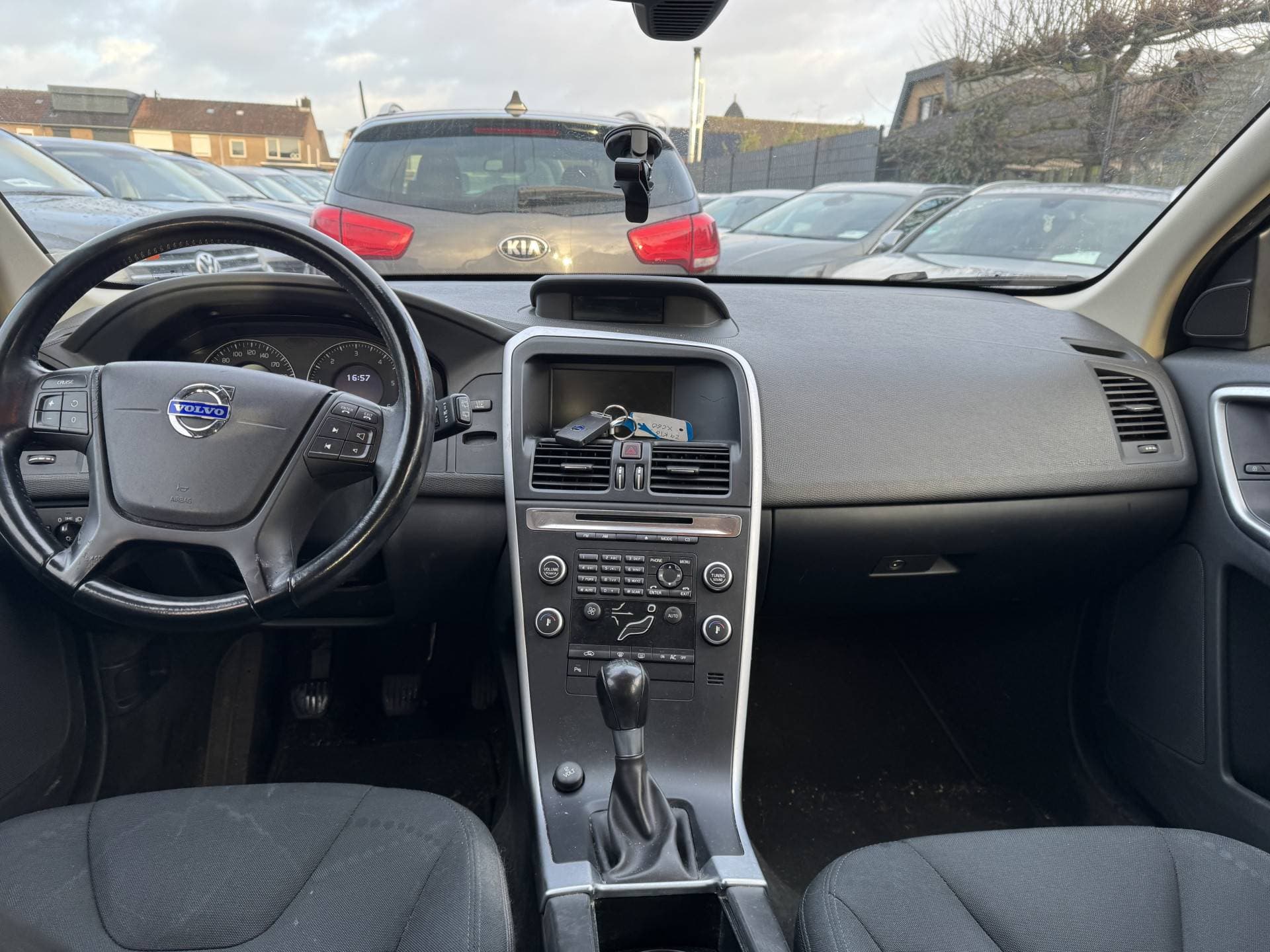 Volvo XC60 2.4D thumbnail 17