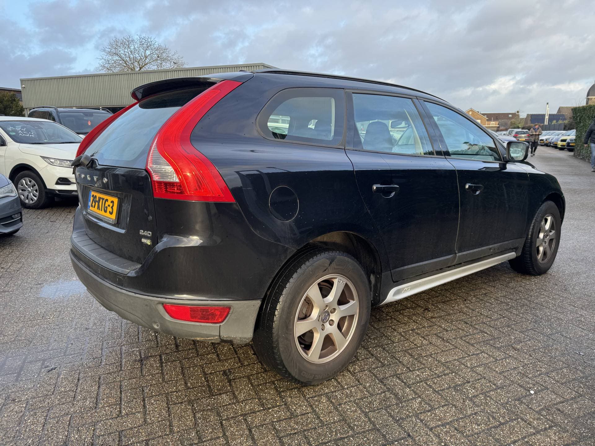 Volvo XC60 2.4D thumbnail 5