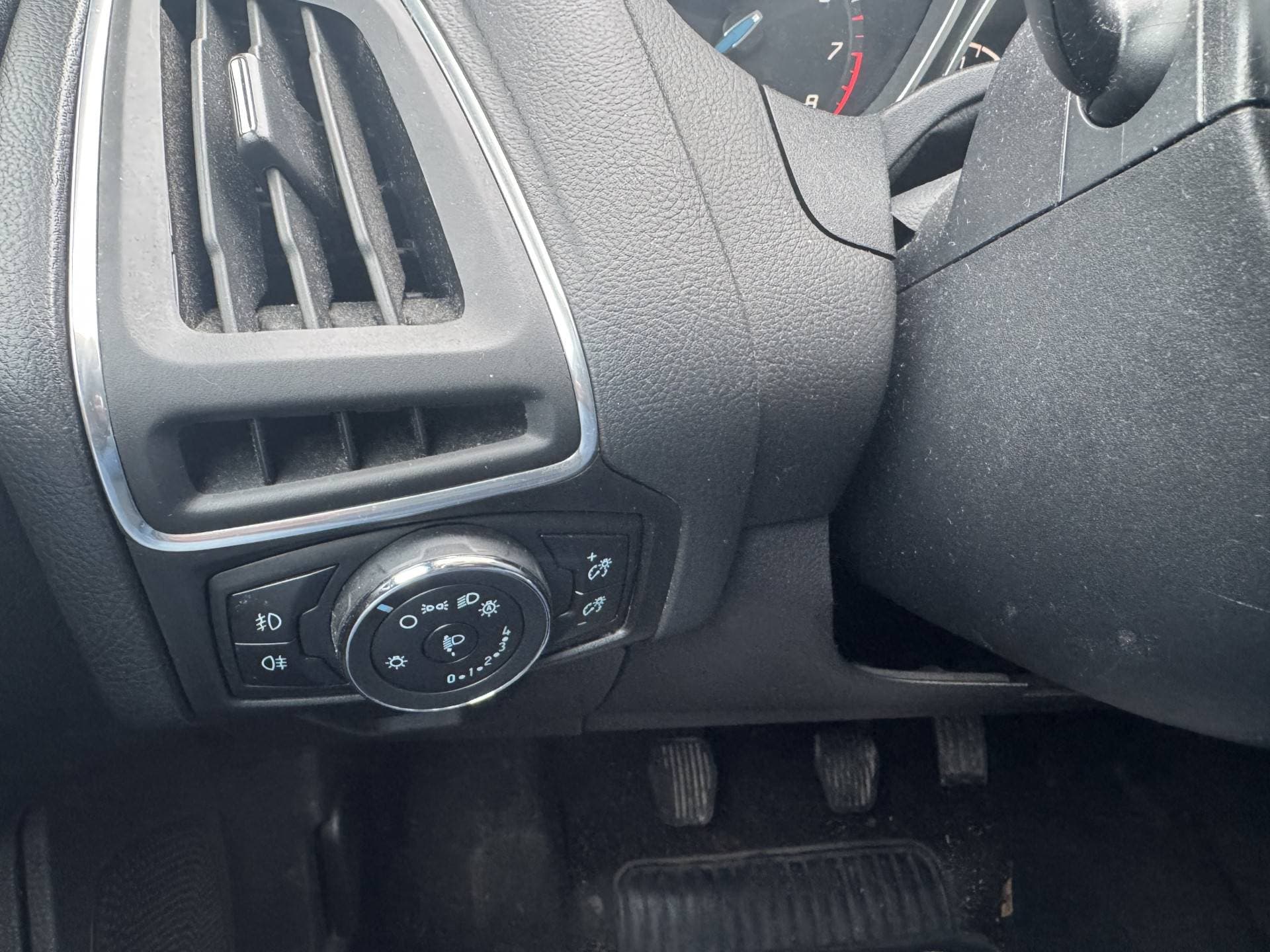 Ford Focus Wagon 1.0 EcoBoost Edition Plus thumbnail 12