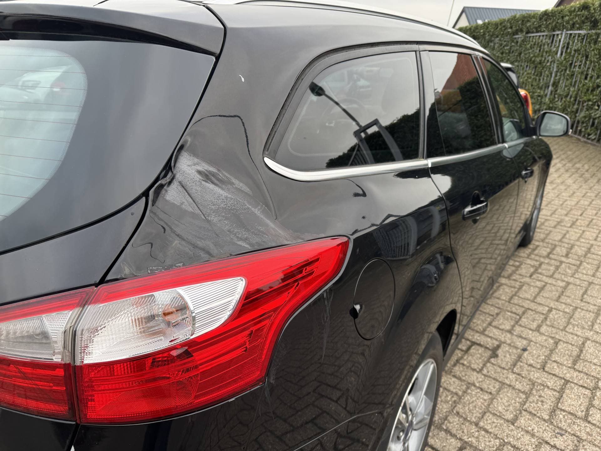 Ford Focus Wagon 1.0 EcoBoost Edition Plus thumbnail 5