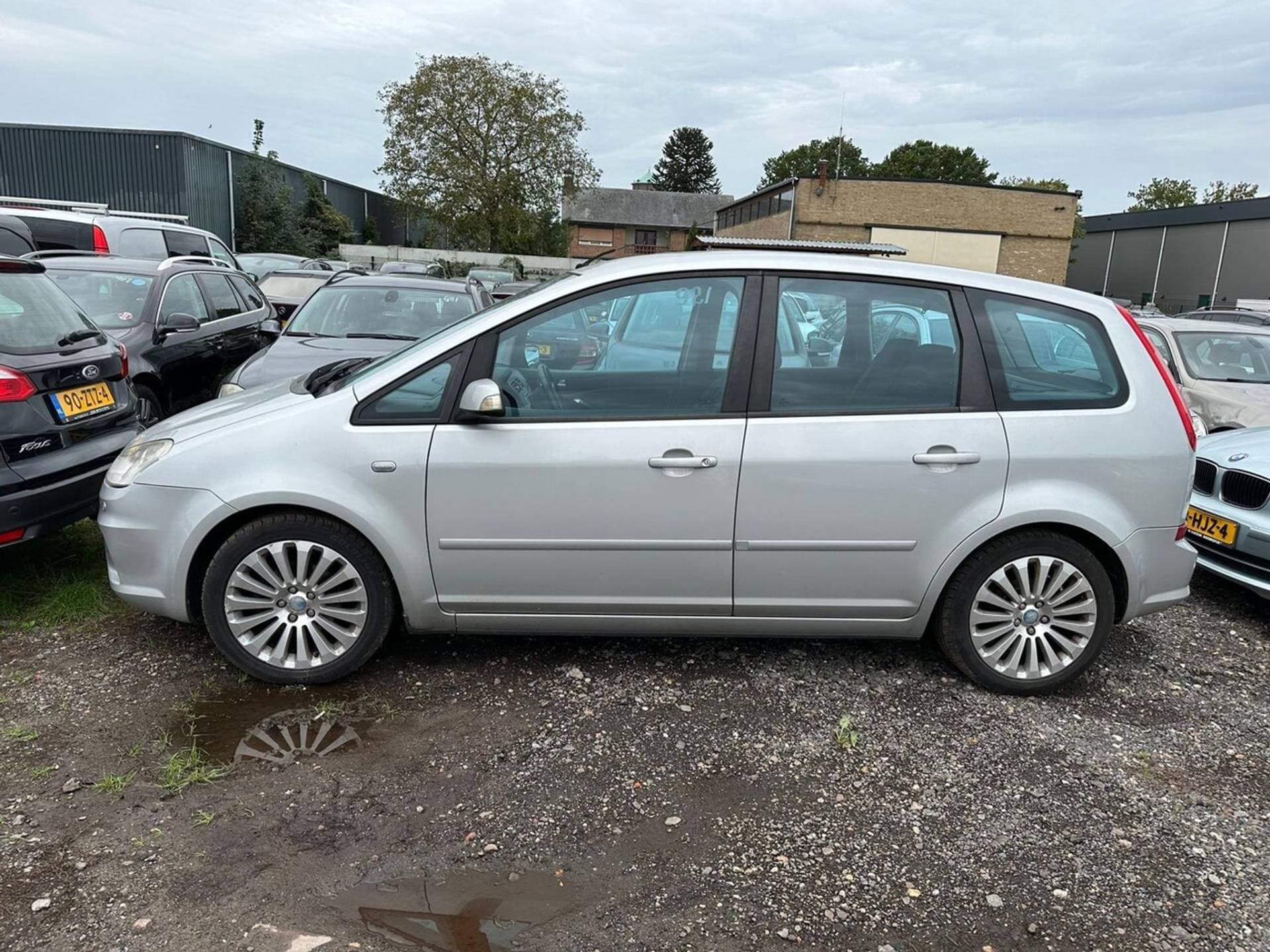 Ford C-MAX thumbnail 3