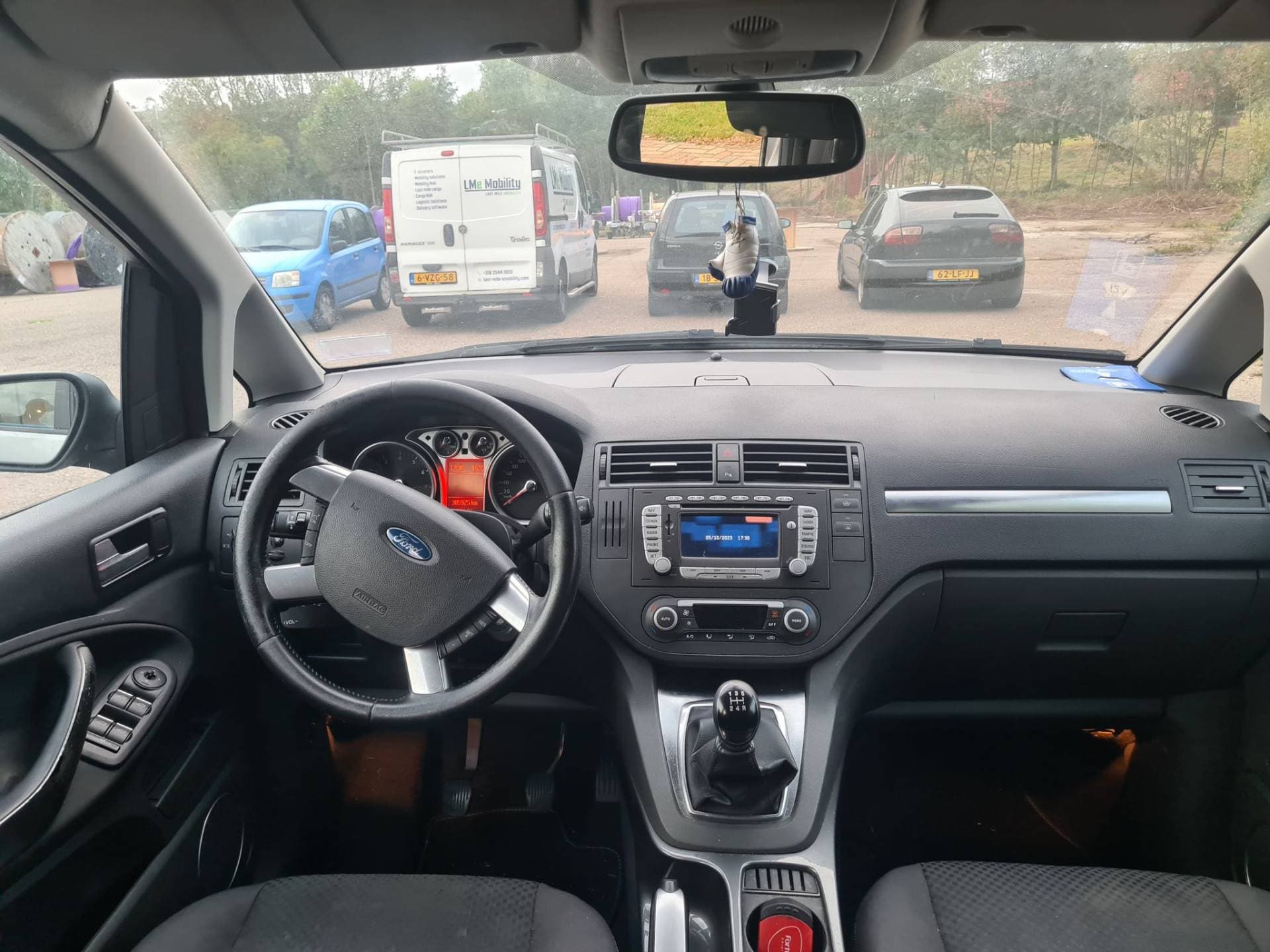 Ford C-MAX thumbnail 6