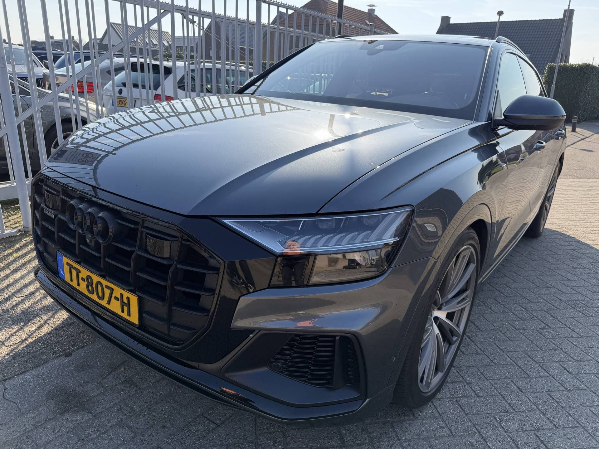 Audi Q8 thumbnail 2