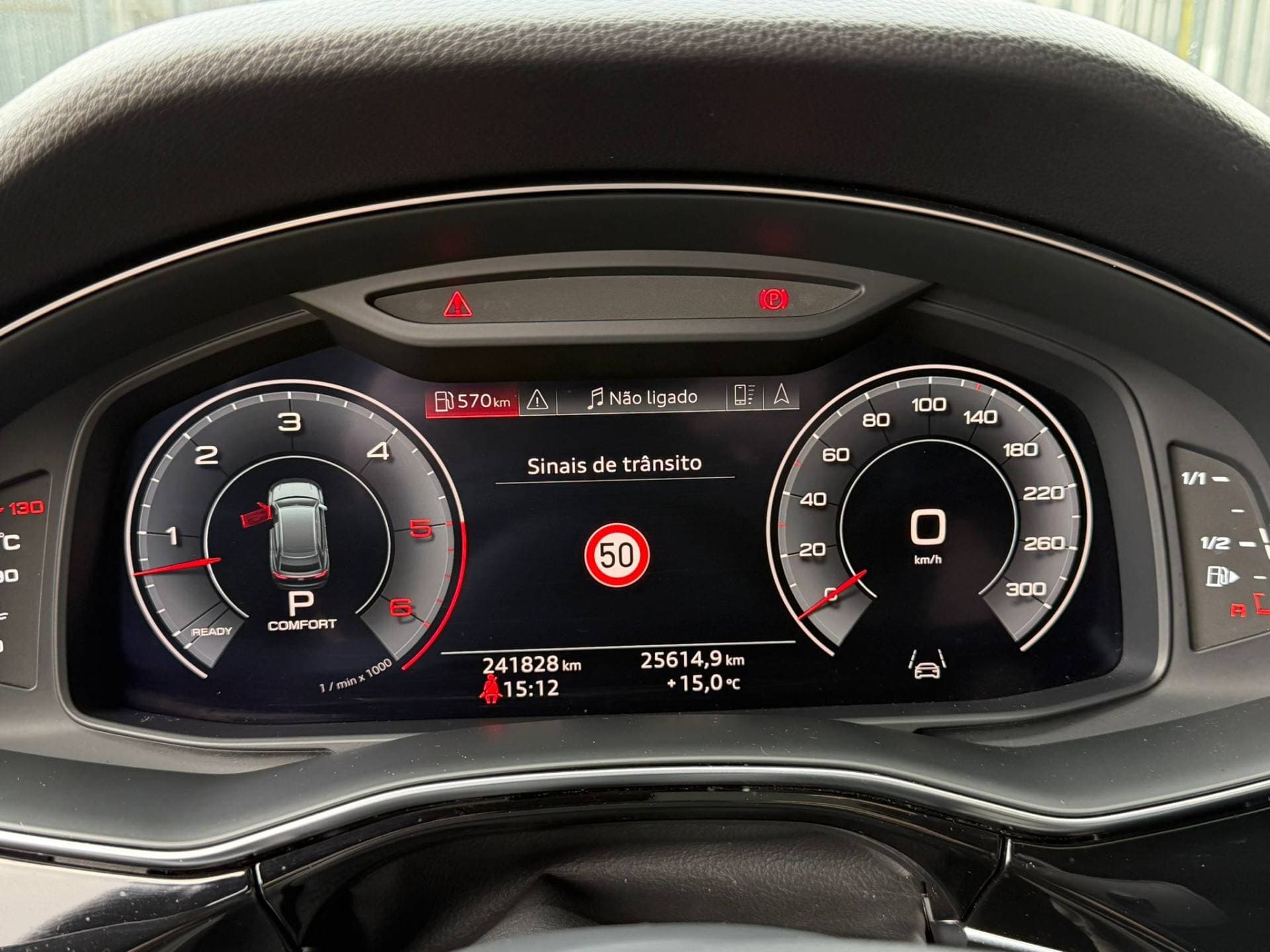 Audi Q8 thumbnail 12