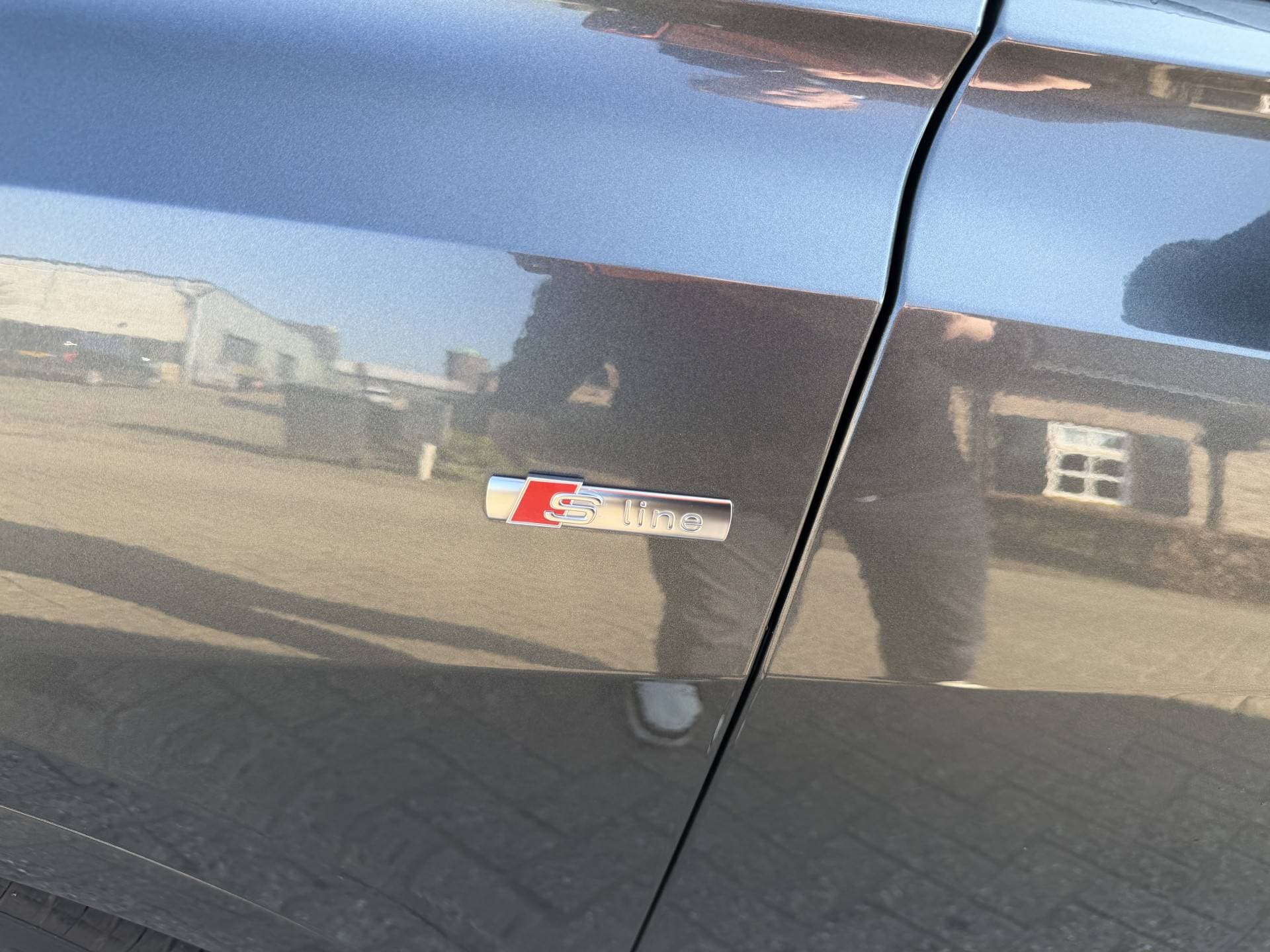 Audi Q8 thumbnail 14