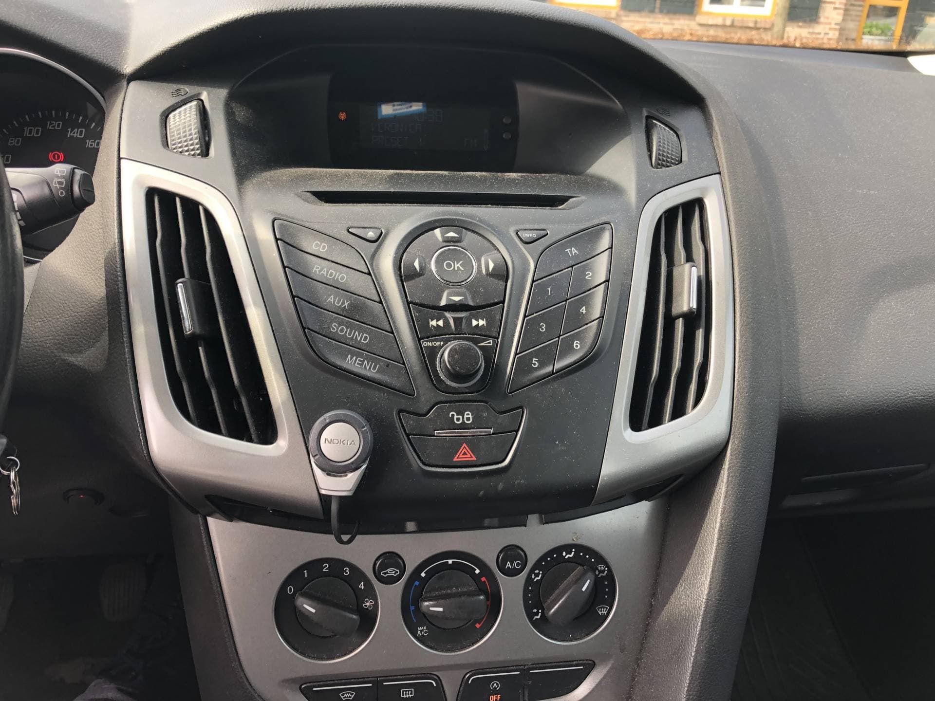 Ford Focus Wagon 1.0 EcoBoost Trend thumbnail 11