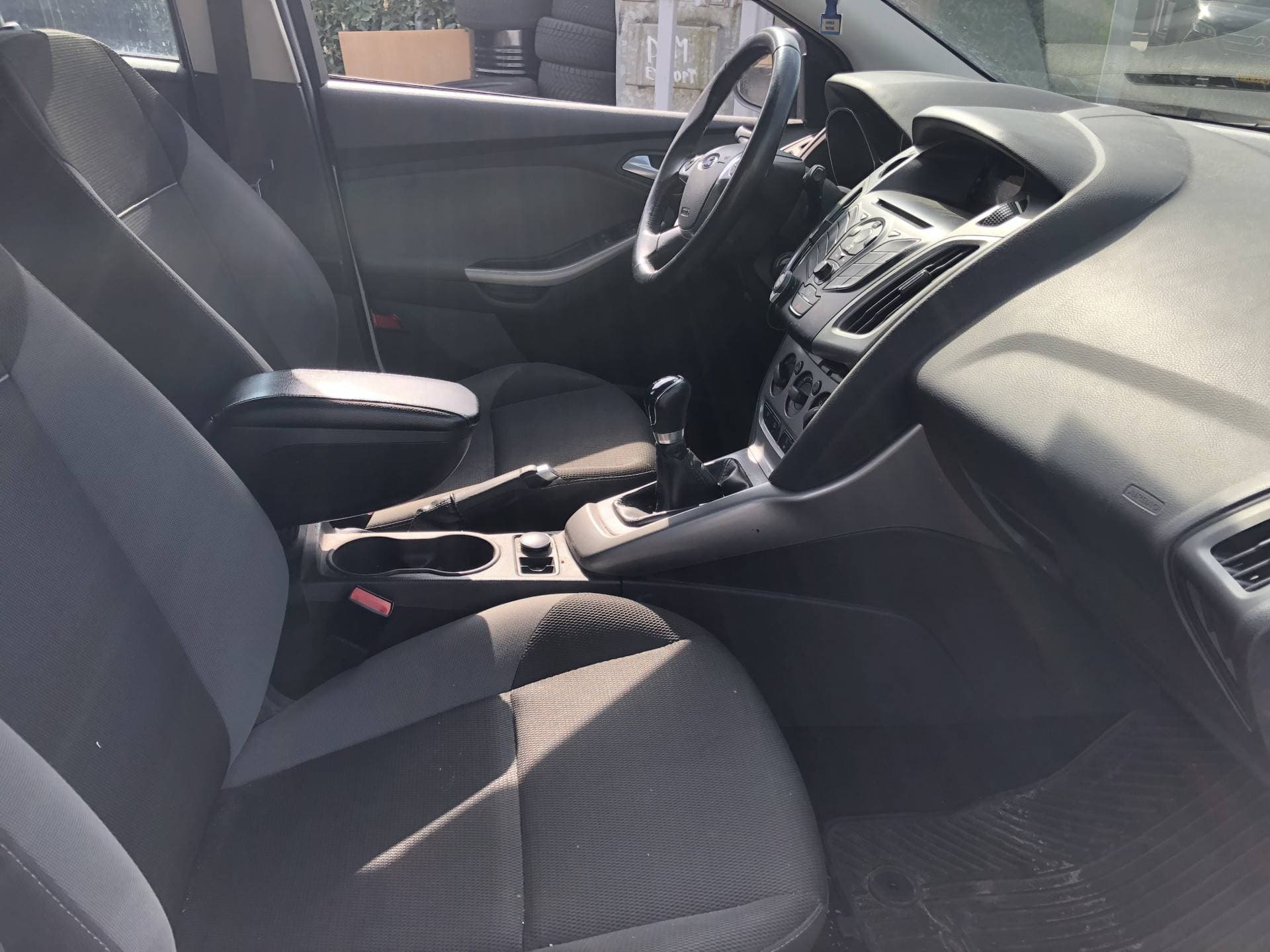 Ford Focus Wagon 1.0 EcoBoost Trend thumbnail 7