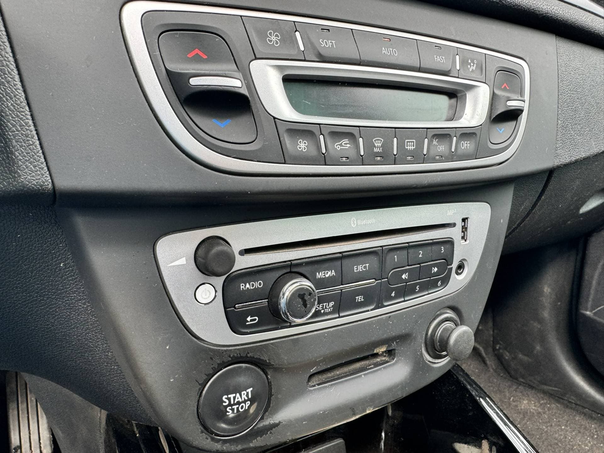 Renault Mégane Estate thumbnail 17