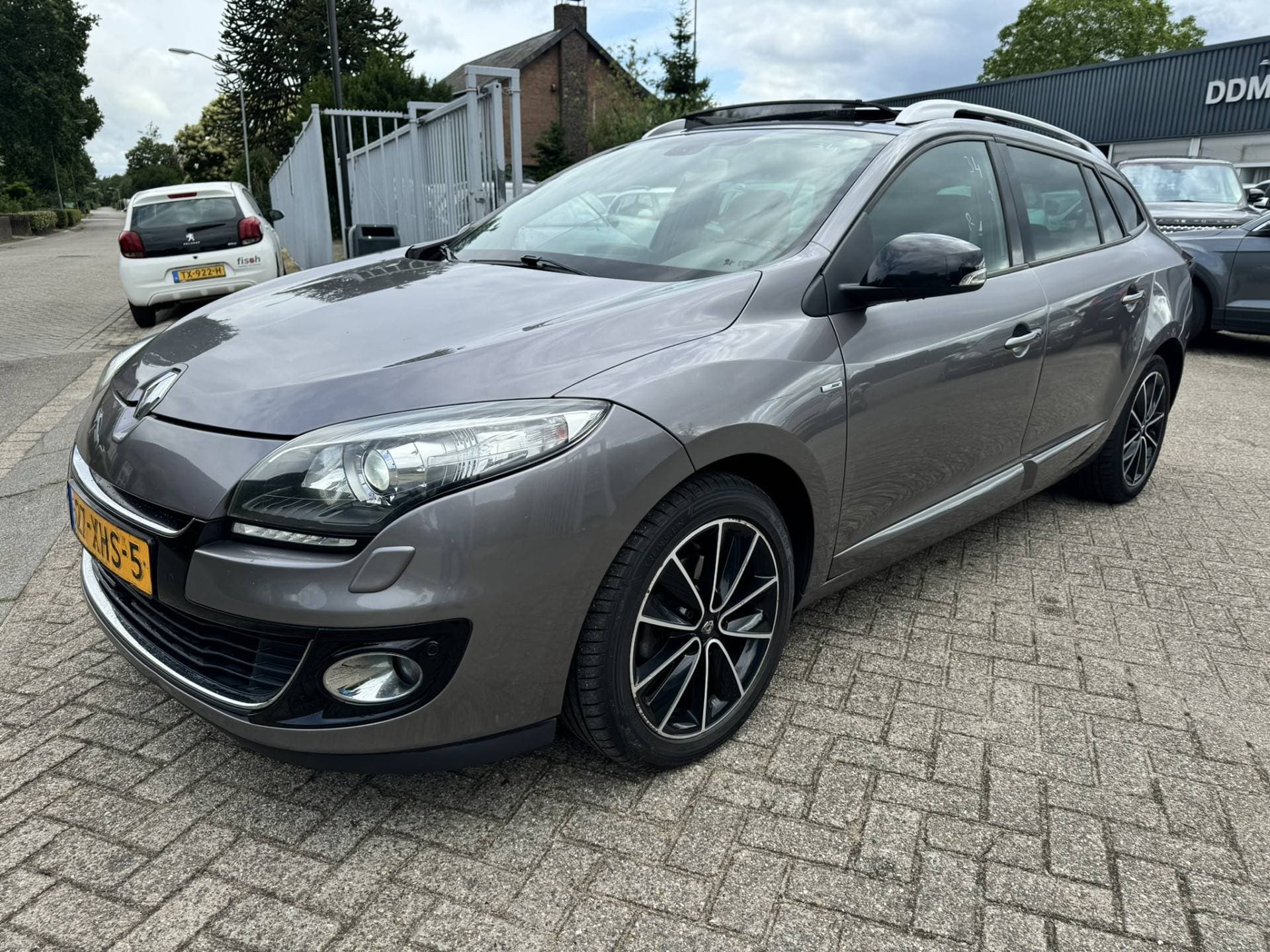 Renault Mégane Estate thumbnail 4